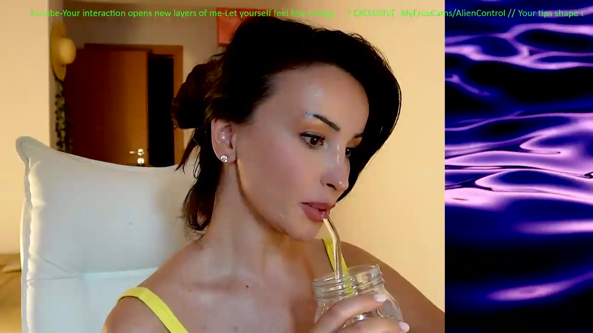 Gallery image thumbnail from AlienControl's myfreecams stream on, 07/01/2026, 16:55 image 10 of 20