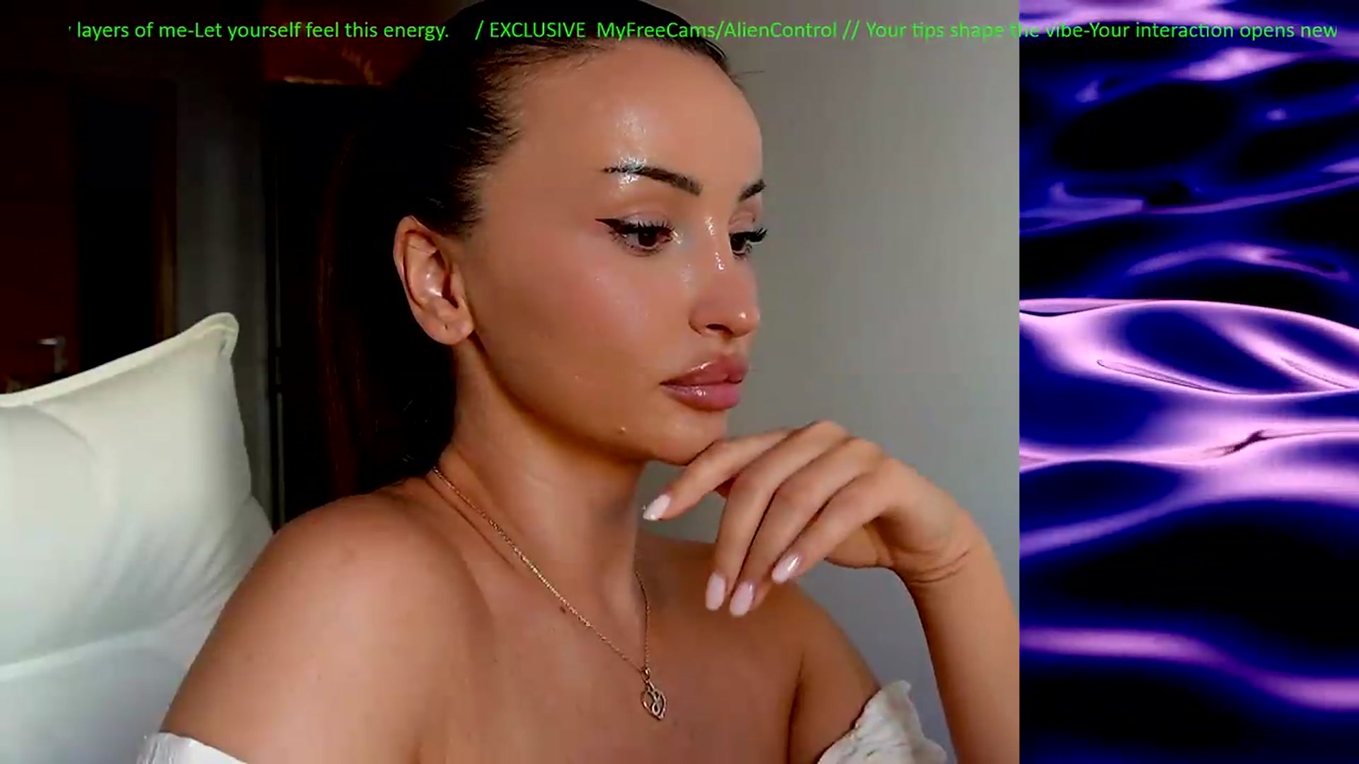 Gallery image thumbnail from AlienControl's myfreecams stream on, 07/07/2026, 15:05 image 18 of 20