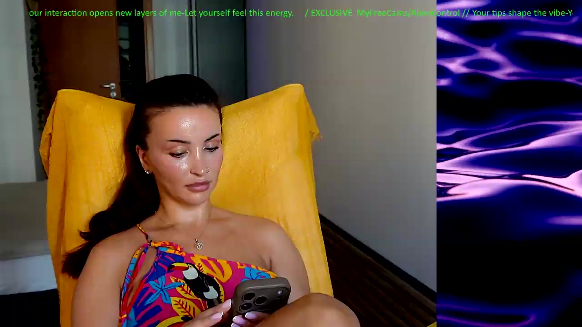Gallery image thumbnail from AlienControl's myfreecams stream on, 07/17/2026, 13:59 image 6 of 20