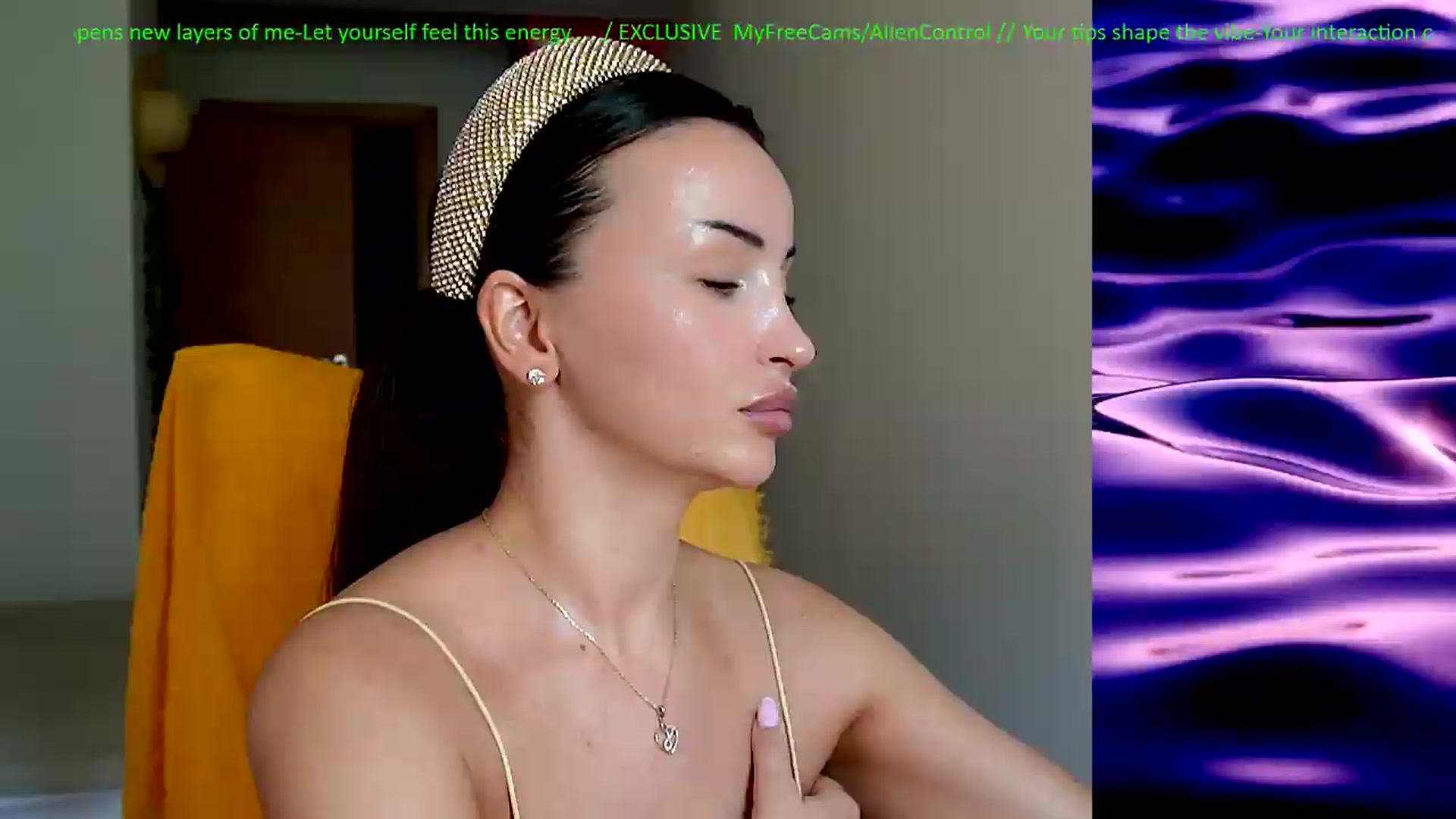 Gallery image thumbnail from AlienControl's myfreecams stream on, 07/21/2026, 10:04 image 1 of 20