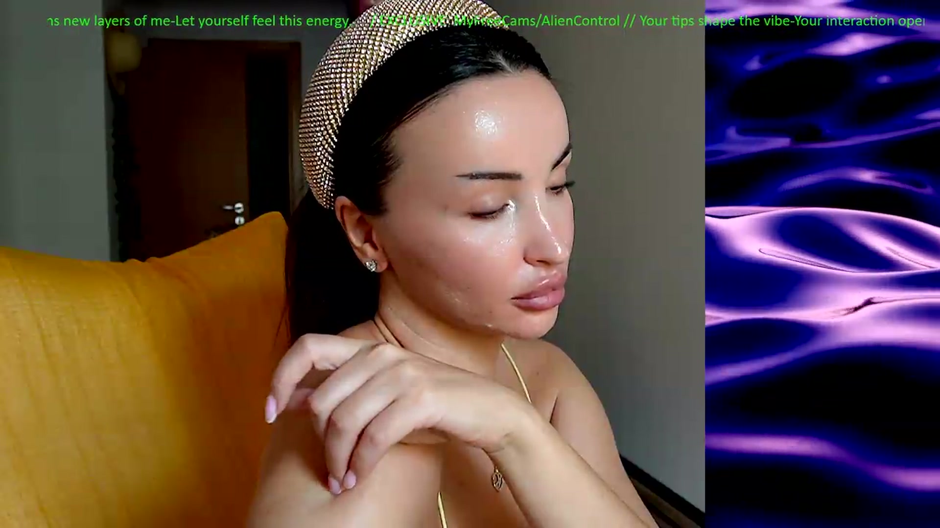 Gallery image thumbnail from AlienControl's myfreecams stream on, 07/21/2026, 12:13 image 2 of 20
