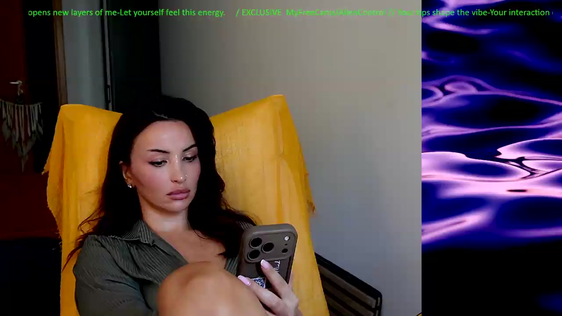 Gallery image thumbnail from AlienControl's myfreecams stream on, 07/29/2026, 09:40 image 13 of 20