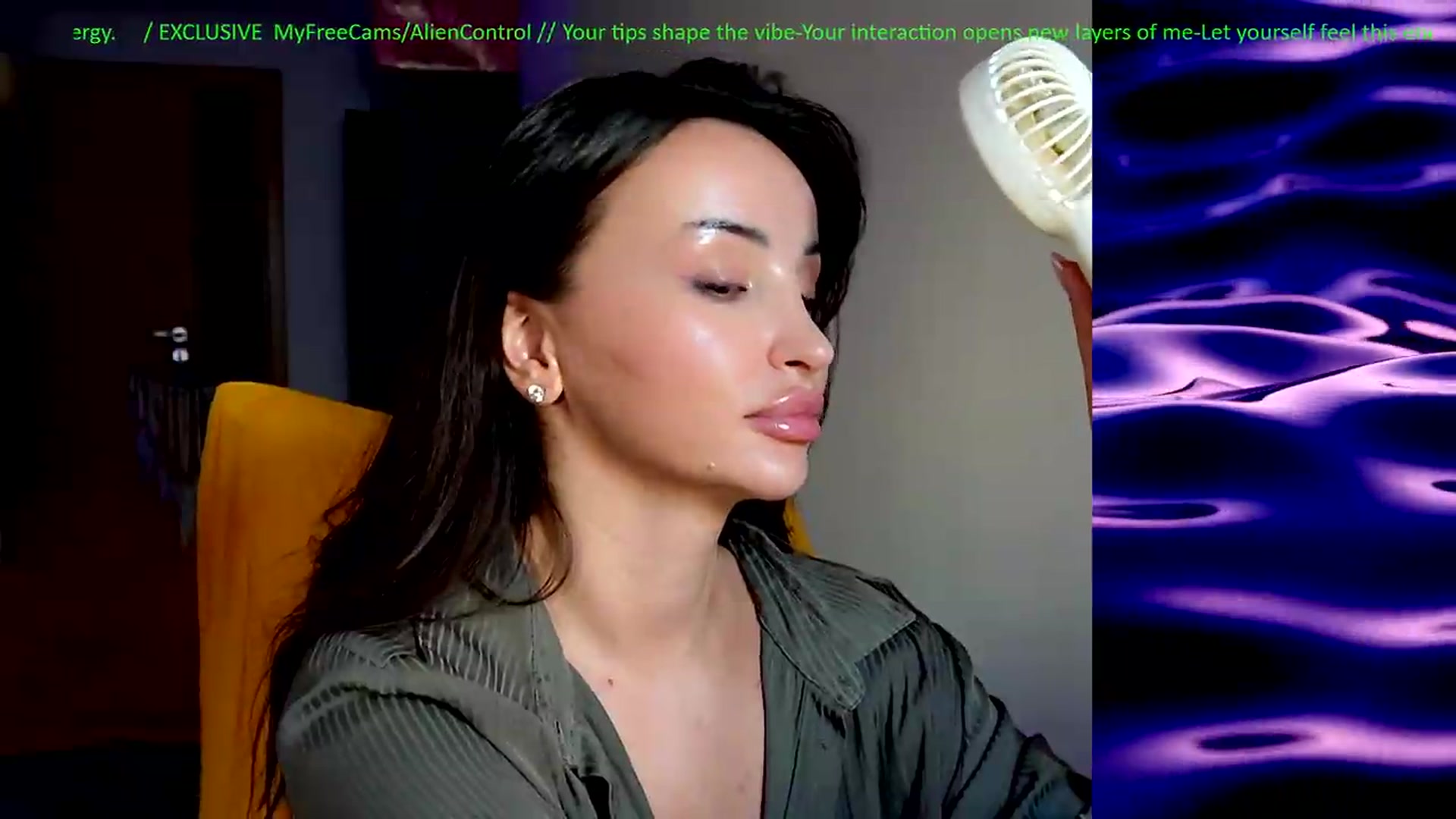 Gallery image thumbnail from AlienControl's myfreecams stream on, 07/29/2026, 16:13 image 11 of 20