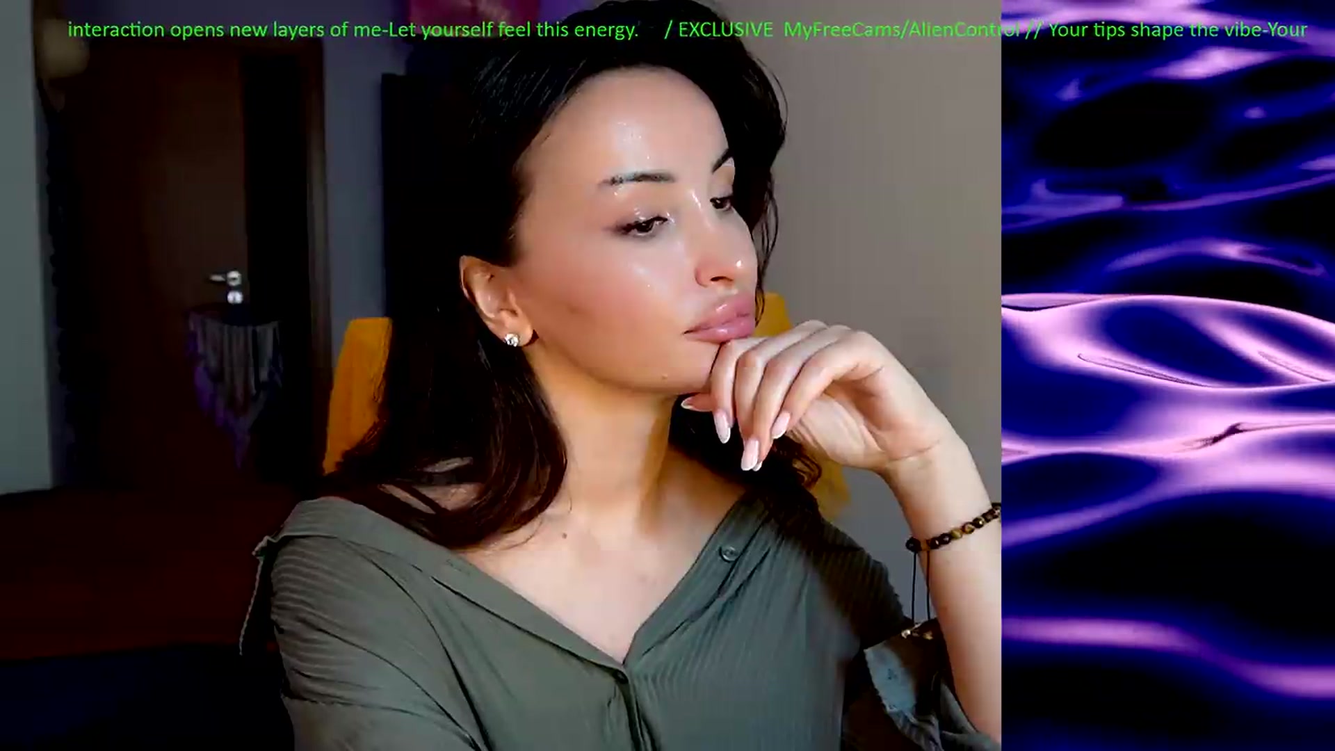 Gallery image thumbnail from AlienControl's myfreecams stream on, 07/29/2026, 16:13 image 20 of 20