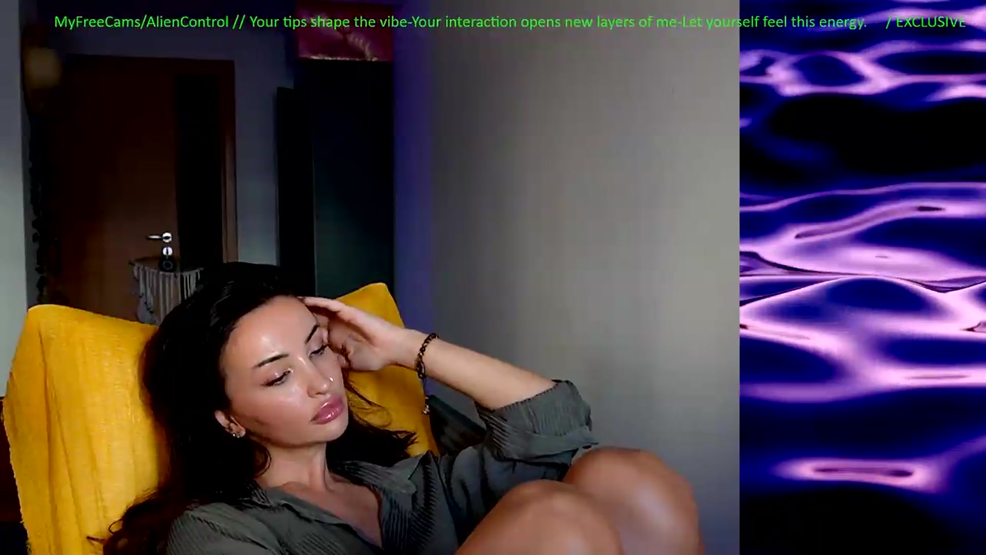 Gallery image thumbnail from AlienControl's myfreecams stream on, 07/29/2026, 16:13 image 7 of 20