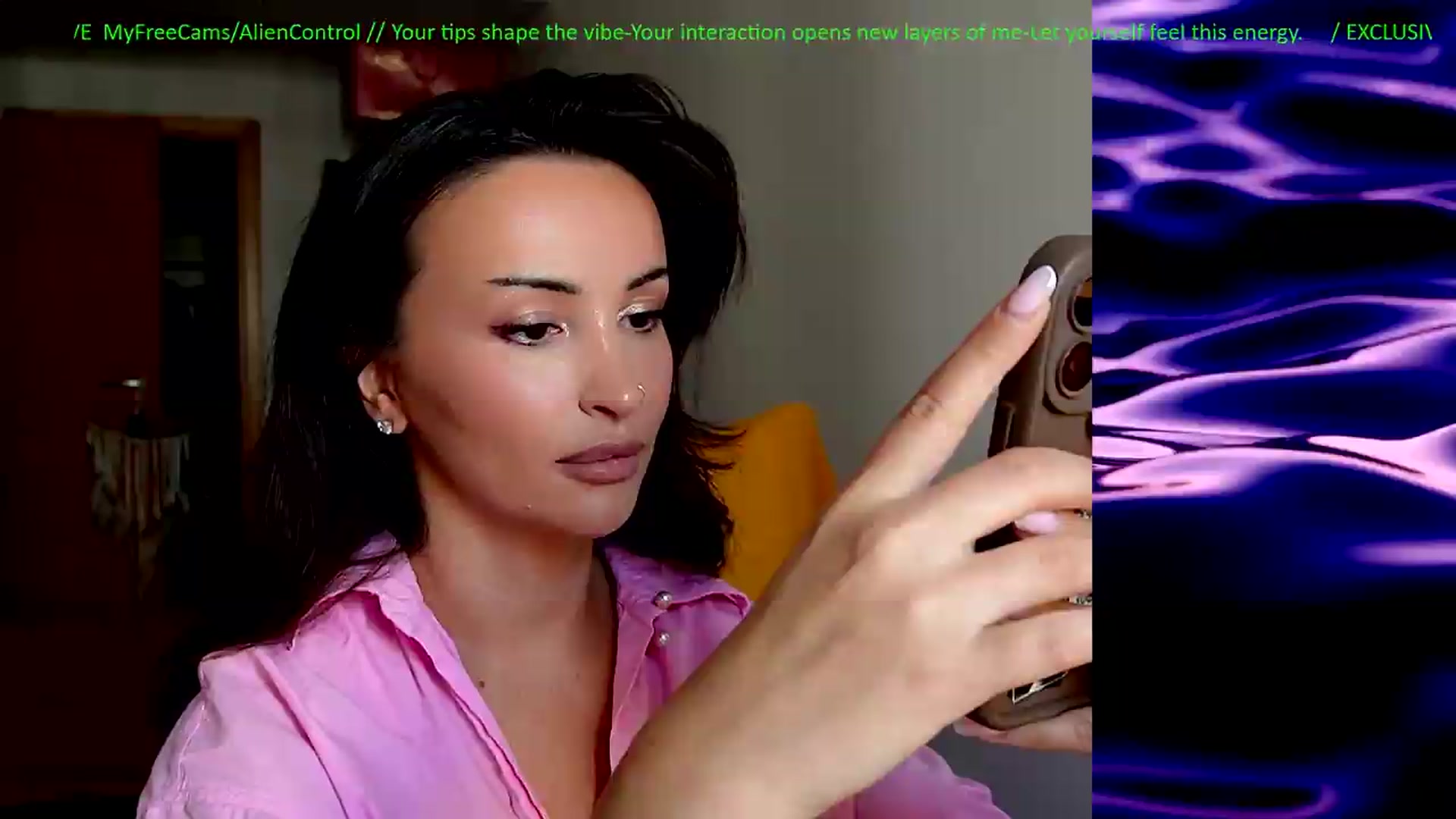 Gallery image thumbnail from AlienControl's myfreecams stream on, 07/30/2026, 10:46 image 18 of 20