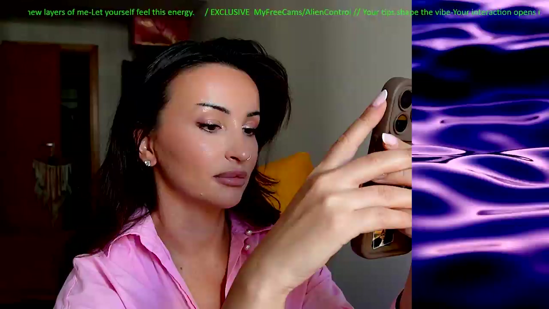 Gallery image thumbnail from AlienControl's myfreecams stream on, 07/30/2026, 10:46 image 15 of 20