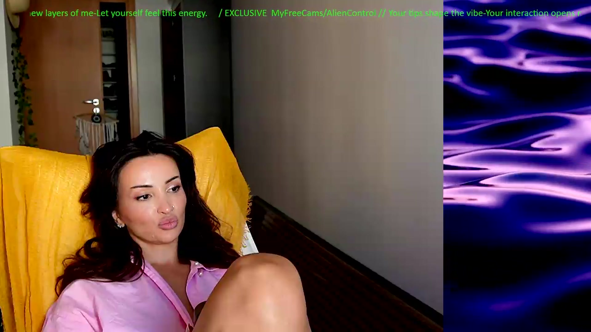 Gallery image thumbnail from AlienControl's myfreecams stream on, 07/30/2026, 13:41 image 18 of 20