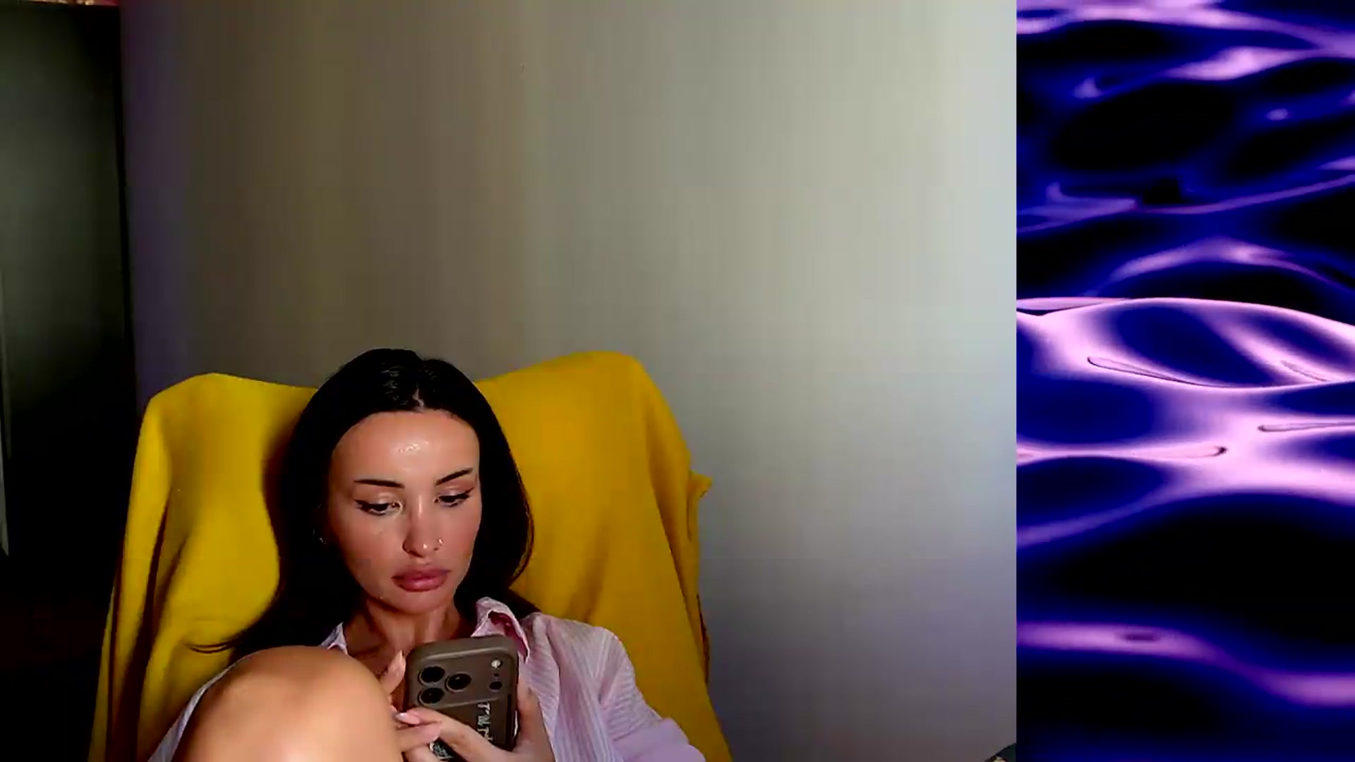 Gallery image thumbnail from AlienControl's myfreecams stream on, 08/09/2026, 14:32 image 3 of 20