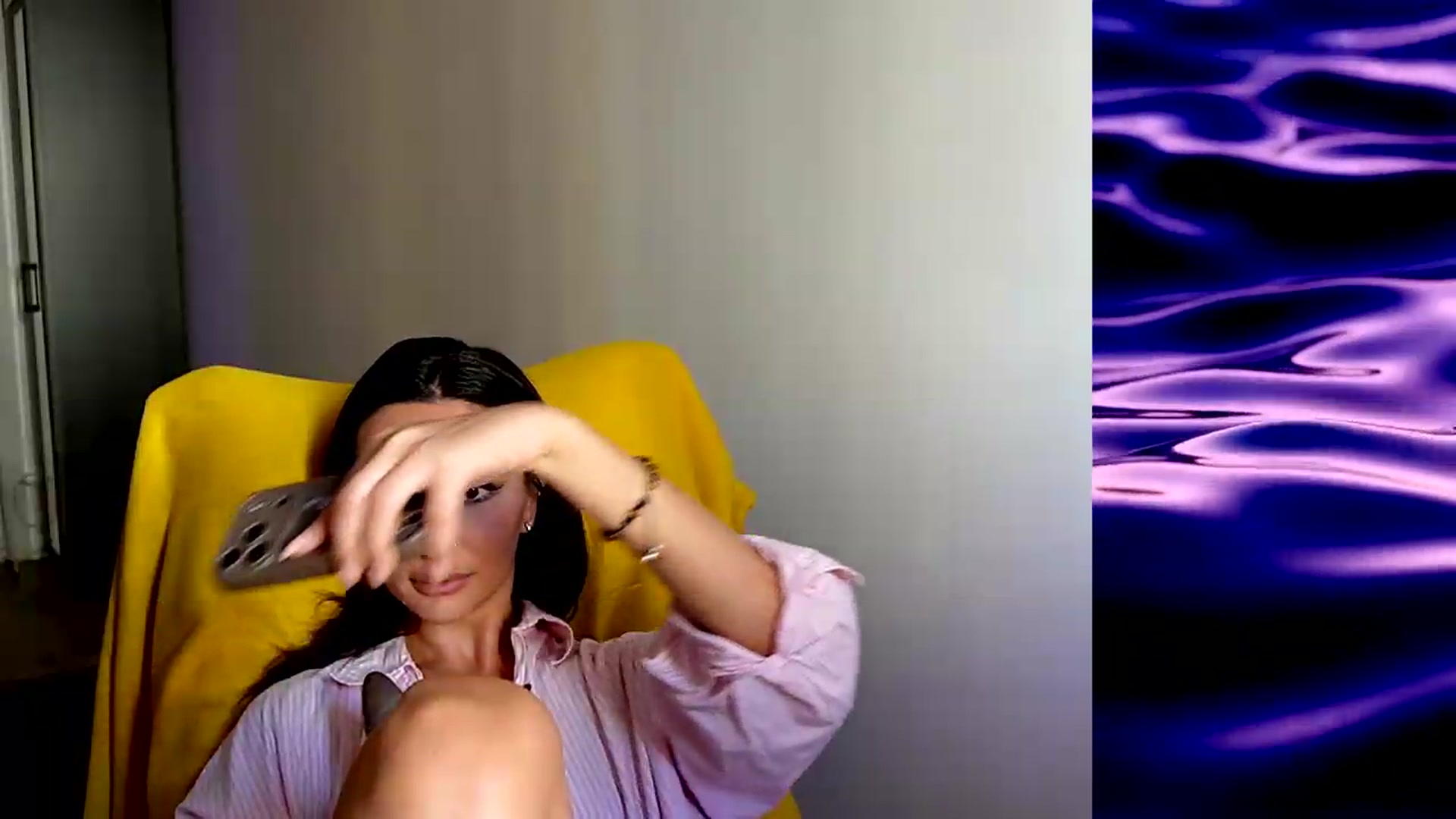 Gallery image thumbnail from AlienControl's myfreecams stream on, 08/09/2026, 14:32 image 6 of 20
