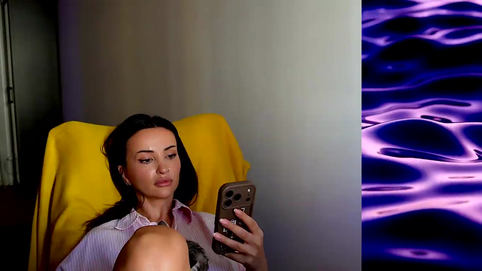 Gallery image thumbnail from AlienControl's myfreecams stream on, 08/09/2026, 14:32 image 7 of 20
