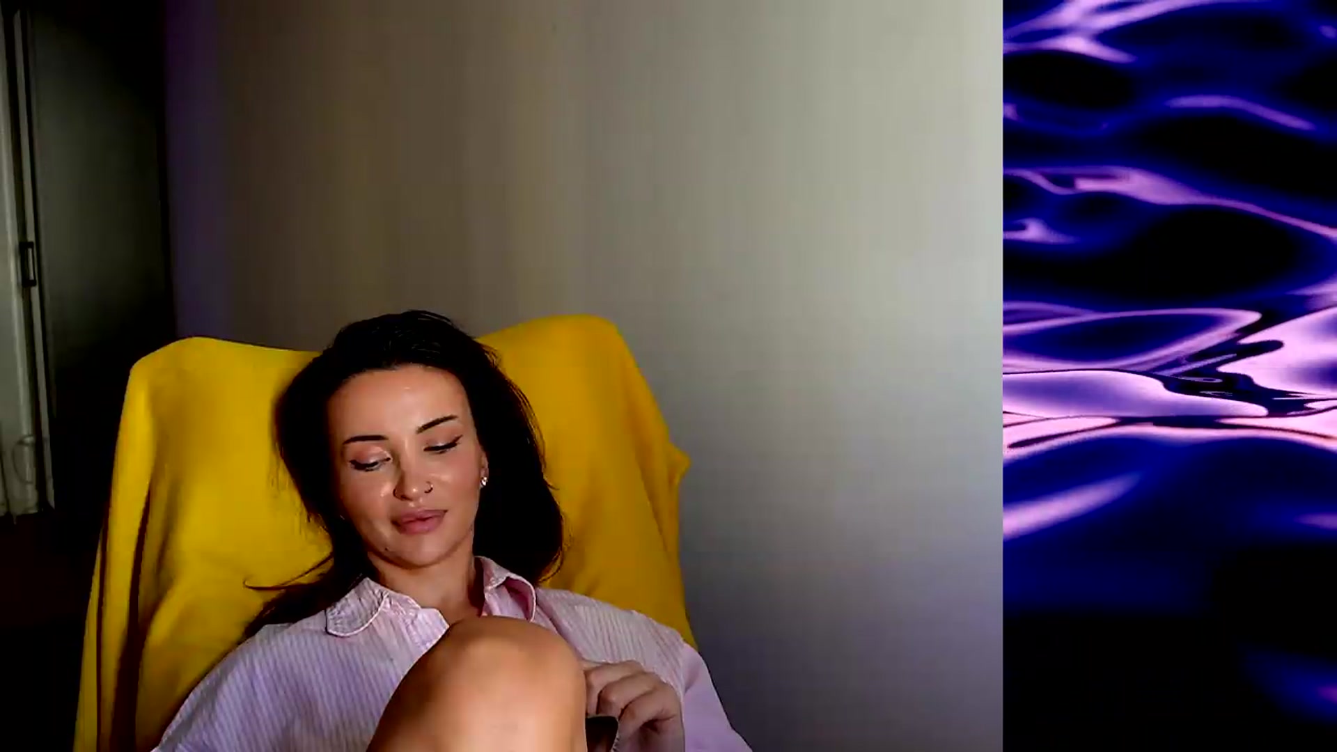 Gallery image thumbnail from AlienControl's myfreecams stream on, 08/09/2026, 14:32 image 10 of 20
