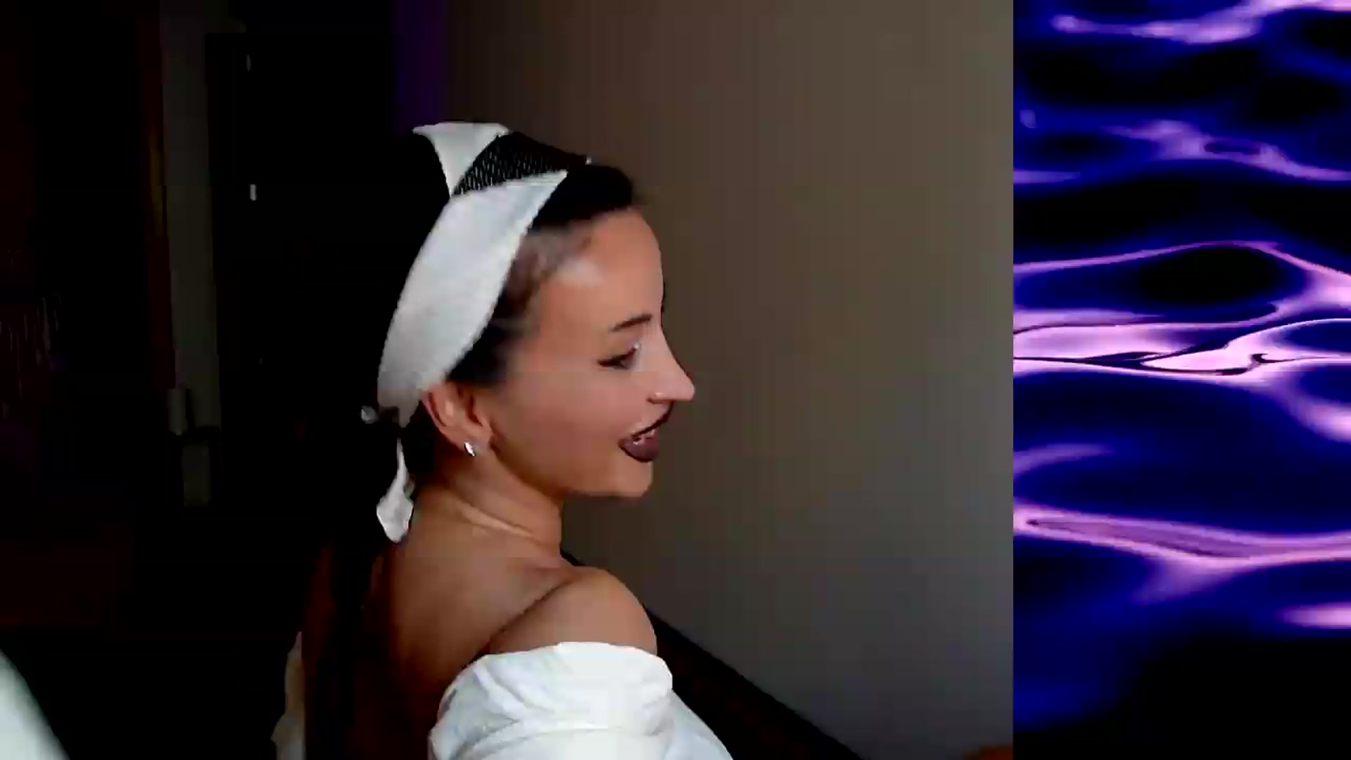 Gallery image thumbnail from AlienControl's myfreecams stream on, 08/10/2026, 16:06 image 1 of 20