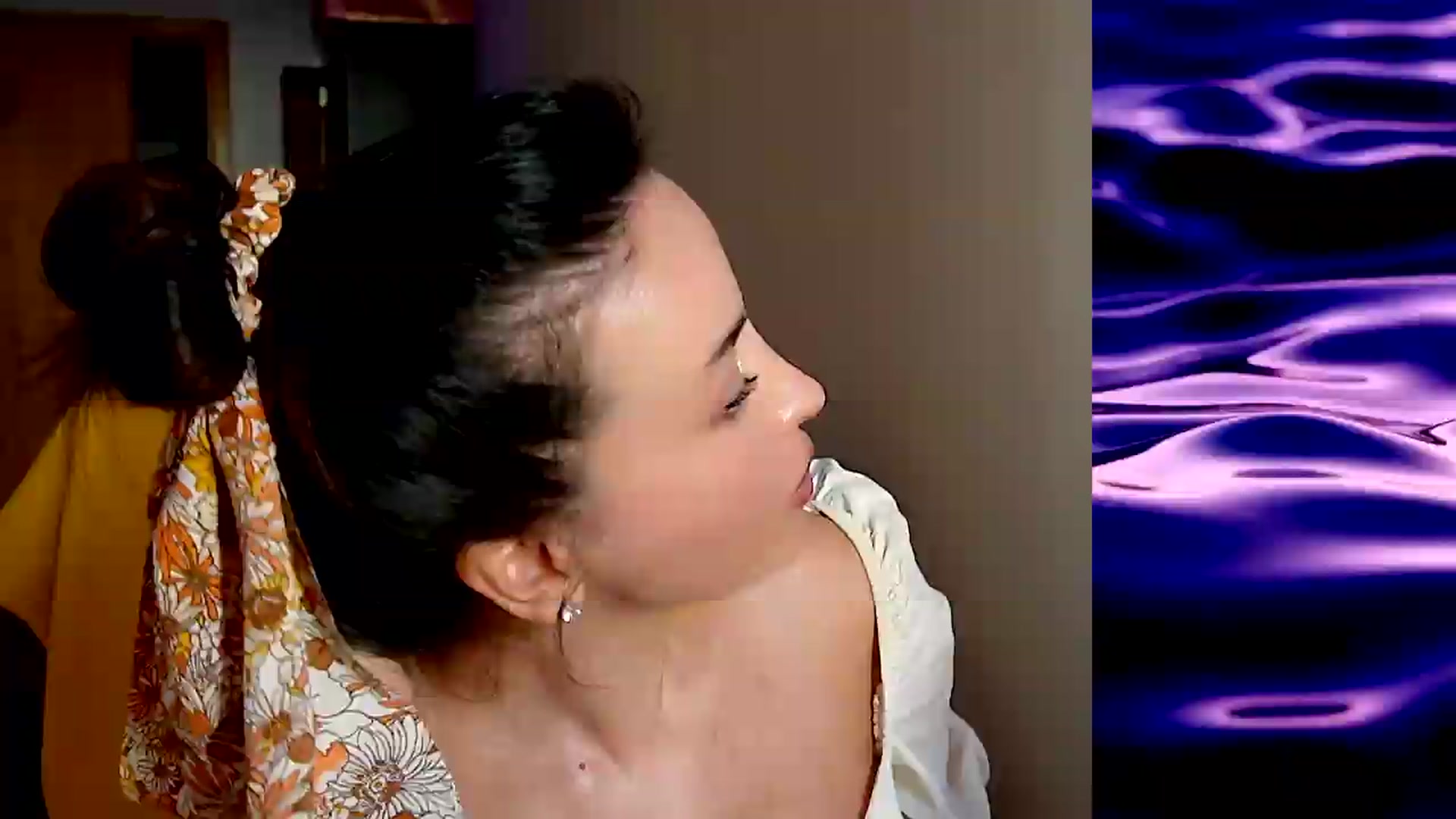 Gallery image thumbnail from AlienControl's myfreecams stream on, 08/11/2026, 14:03 image 14 of 20