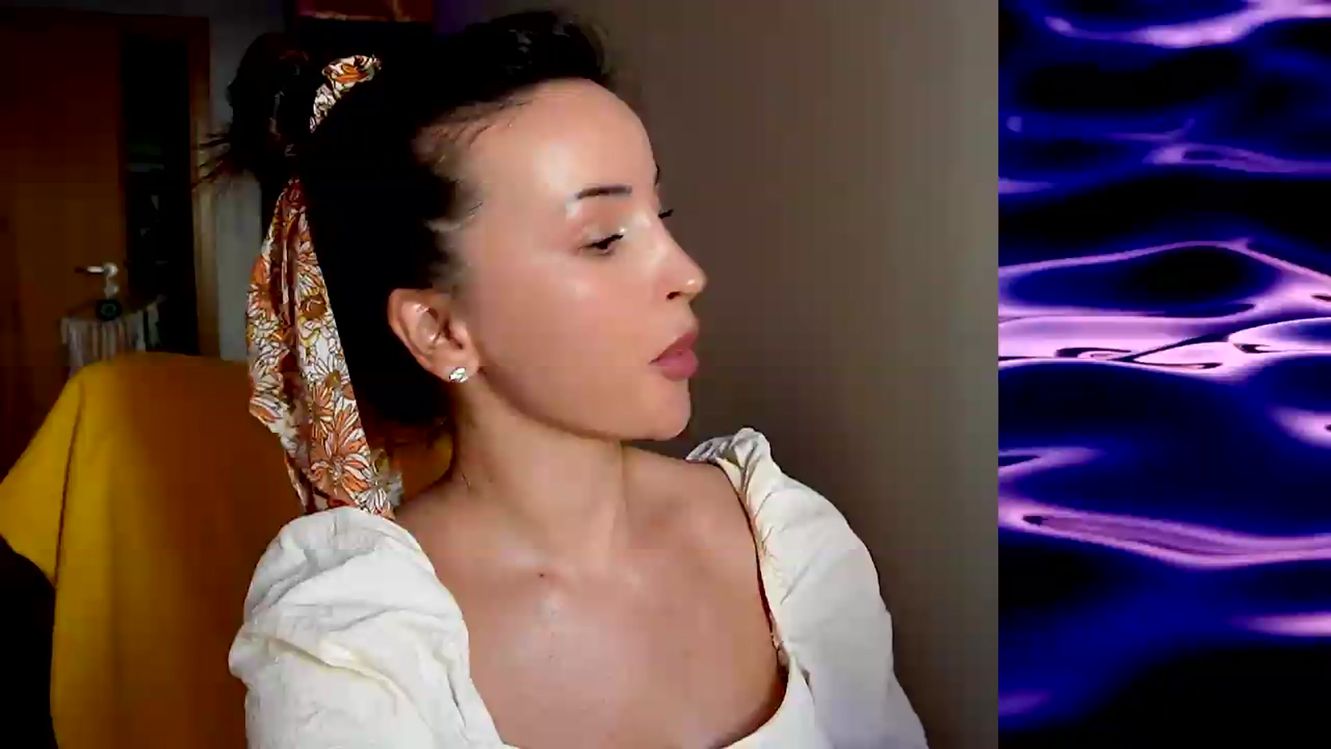 Gallery image thumbnail from AlienControl's myfreecams stream on, 08/11/2026, 14:03 image 15 of 20