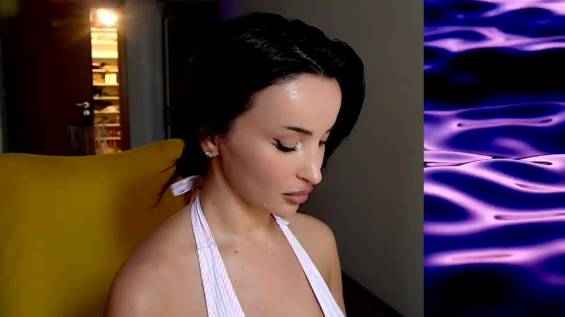 Gallery image thumbnail from AlienControl's myfreecams stream on, 08/13/2026, 10:25 image 1 of 20
