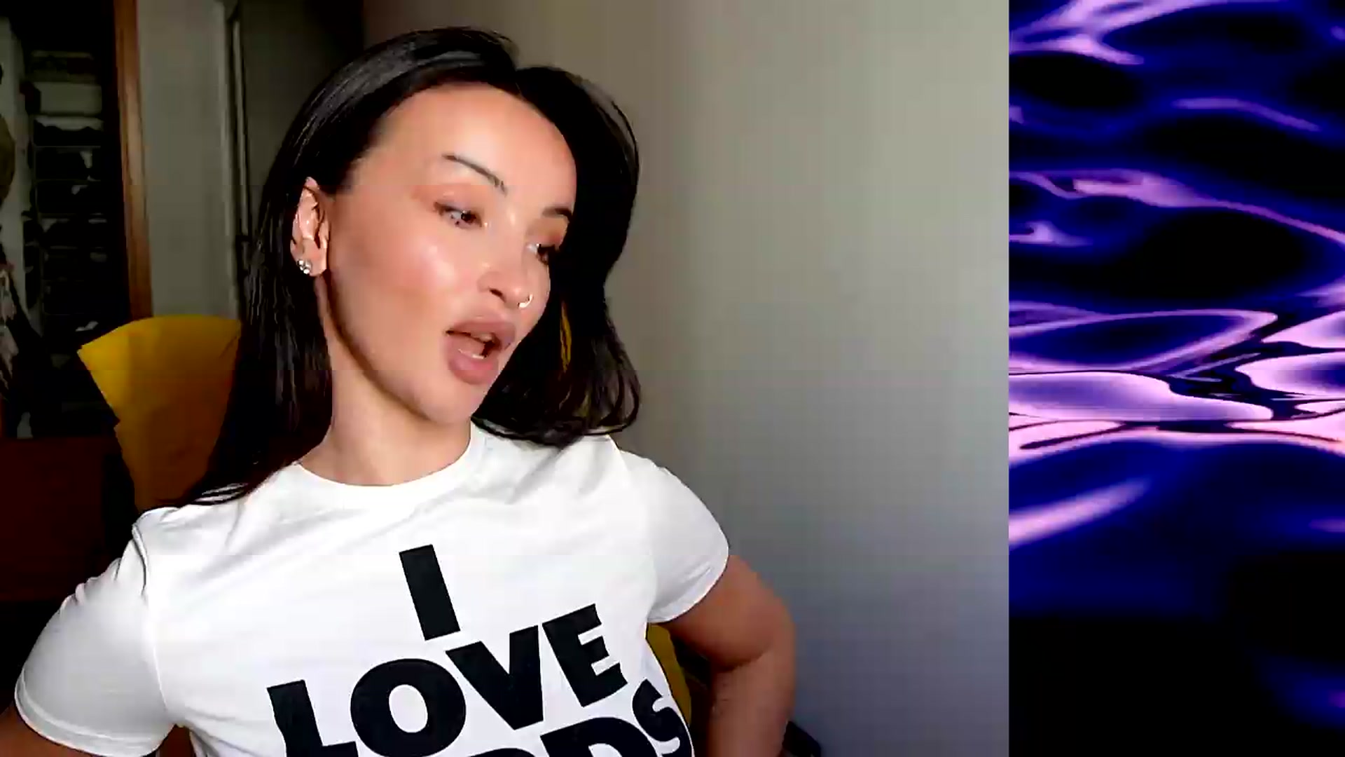 Gallery image thumbnail from AlienControl's myfreecams stream on, 08/18/2026, 12:31 image 18 of 20