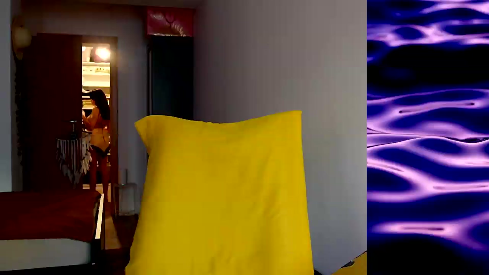Gallery image thumbnail from AlienControl's myfreecams stream on, 08/24/2026, 14:39 image 19 of 20