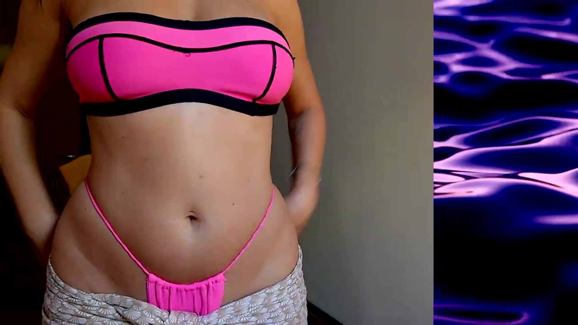 Gallery image thumbnail from AlienControl's myfreecams stream on, 08/25/2026, 15:12 image 18 of 20