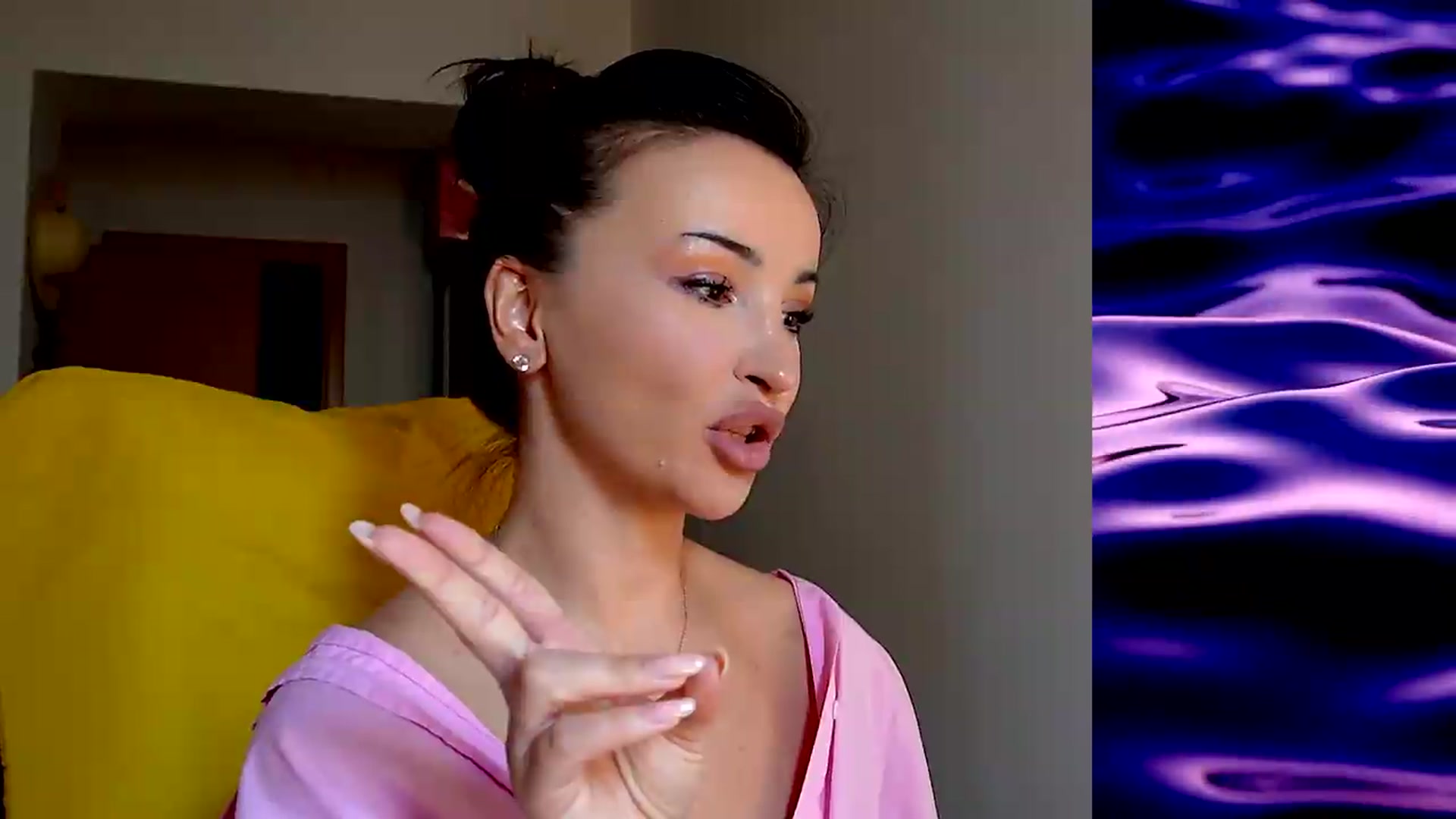 Gallery image thumbnail from AlienControl's myfreecams stream on, 08/27/2026, 12:40 image 16 of 20