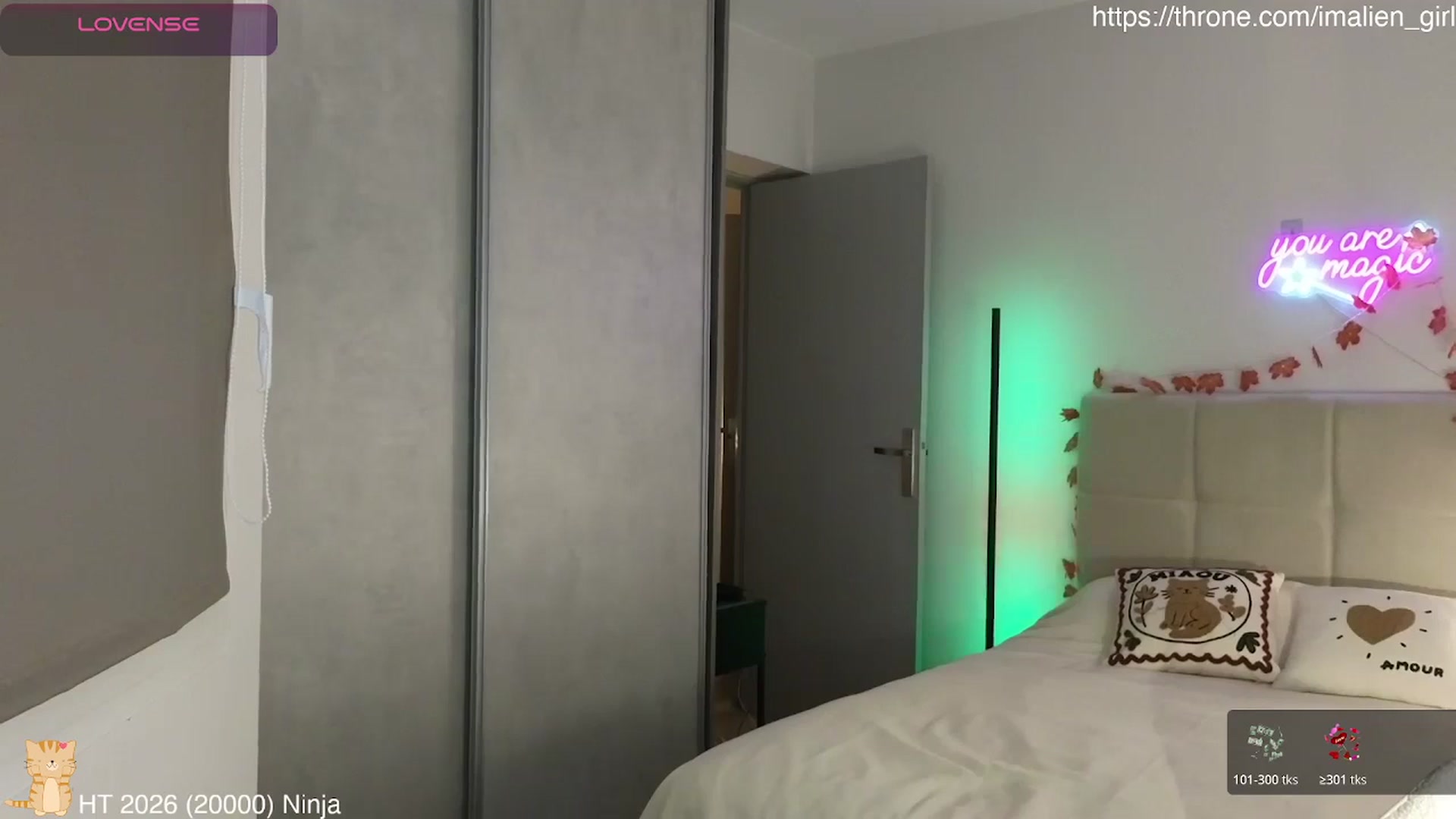 Gallery image thumbnail from AlienGirl's myfreecams stream on, 03/31/2026, 21:49 image 2 of 20