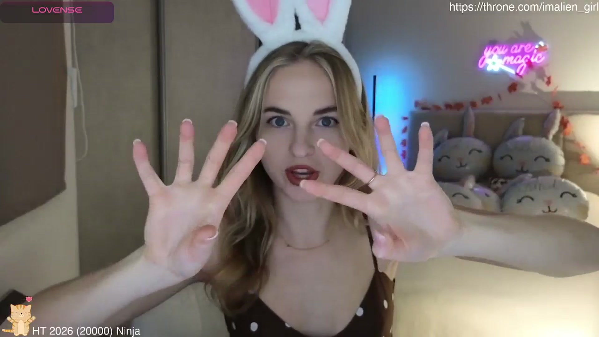 Gallery image thumbnail from AlienGirl's myfreecams stream on, 04/07/2026, 19:01 image 8 of 20