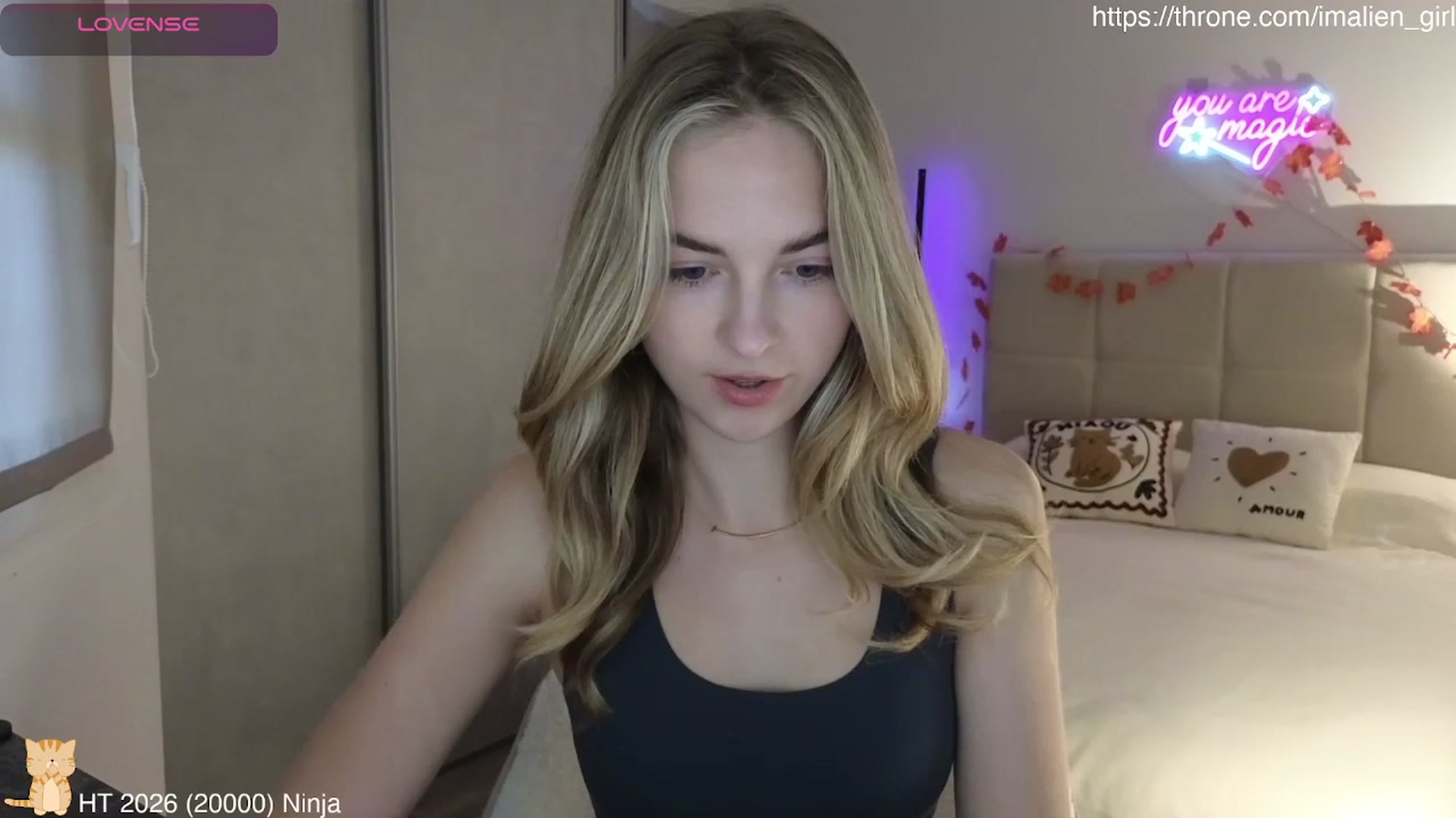 Gallery image thumbnail from AlienGirl's myfreecams stream on, 04/10/2026, 10:44 image 11 of 20