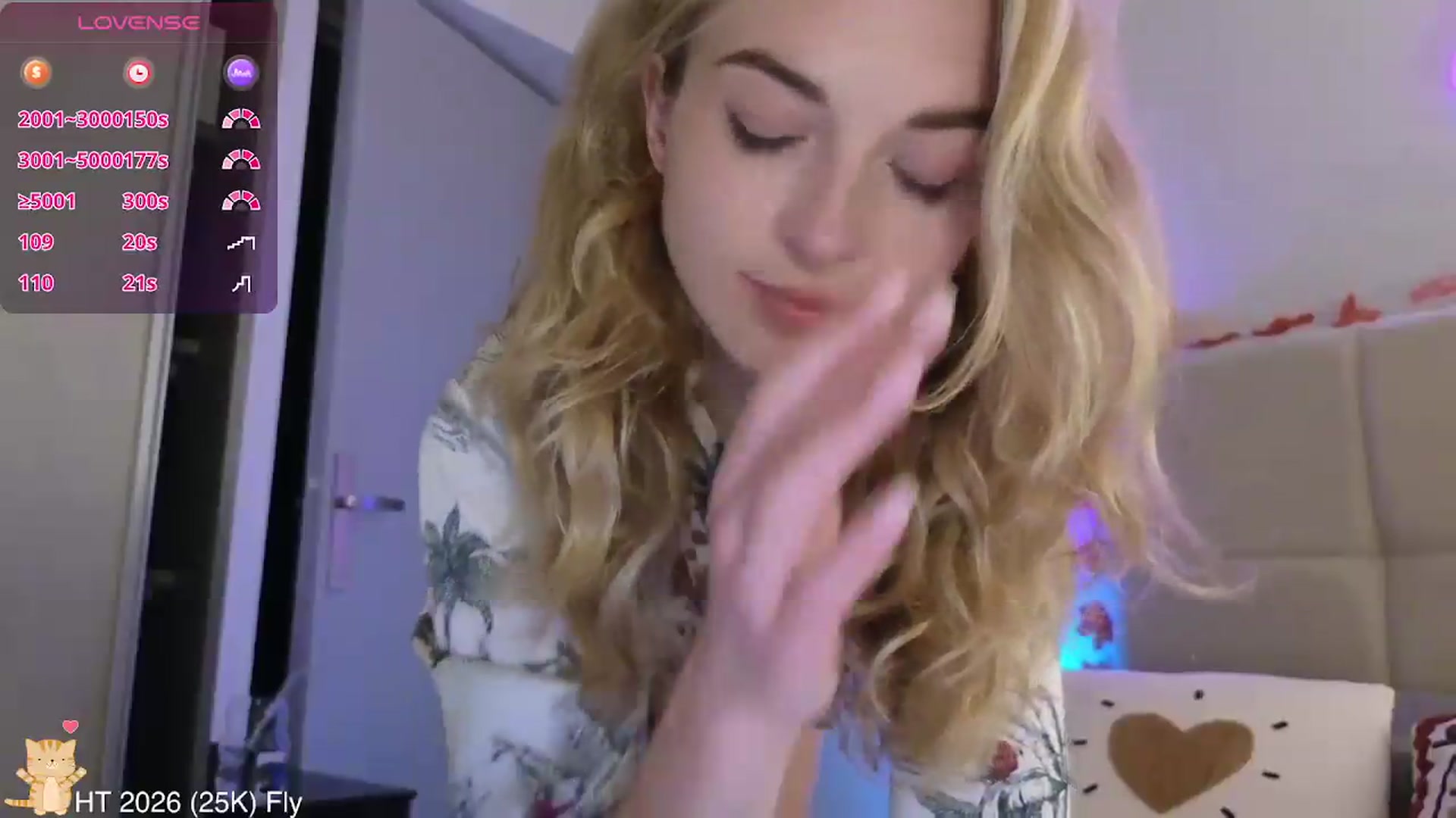 Gallery image thumbnail from AlienGirl's myfreecams stream on, 05/03/2026, 23:19 image 2 of 20