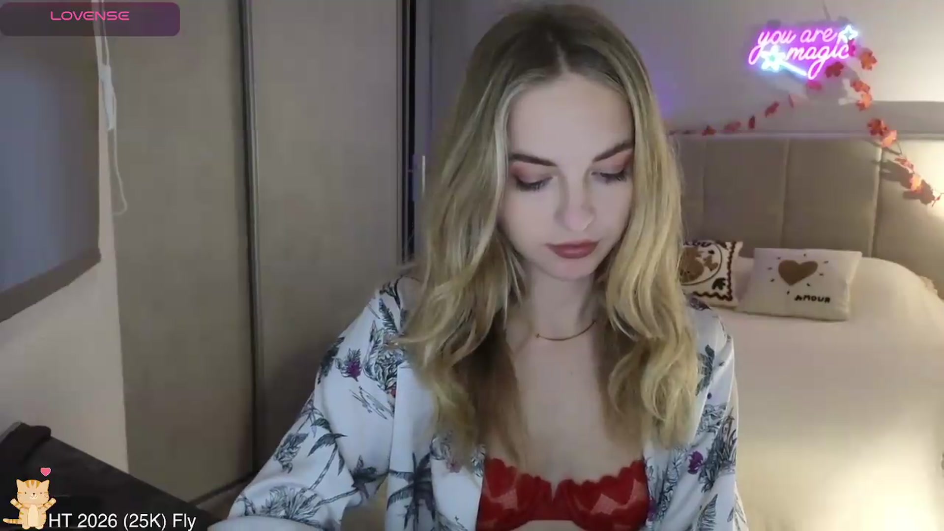 Gallery image thumbnail from AlienGirl's myfreecams stream on, 05/04/2026, 19:58 image 2 of 20
