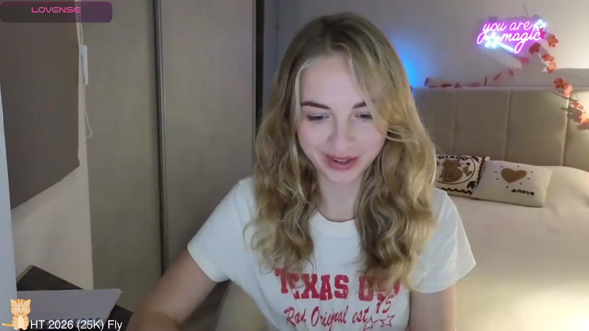 Gallery image thumbnail from AlienGirl's myfreecams stream on, 05/05/2026, 20:10 image 3 of 20
