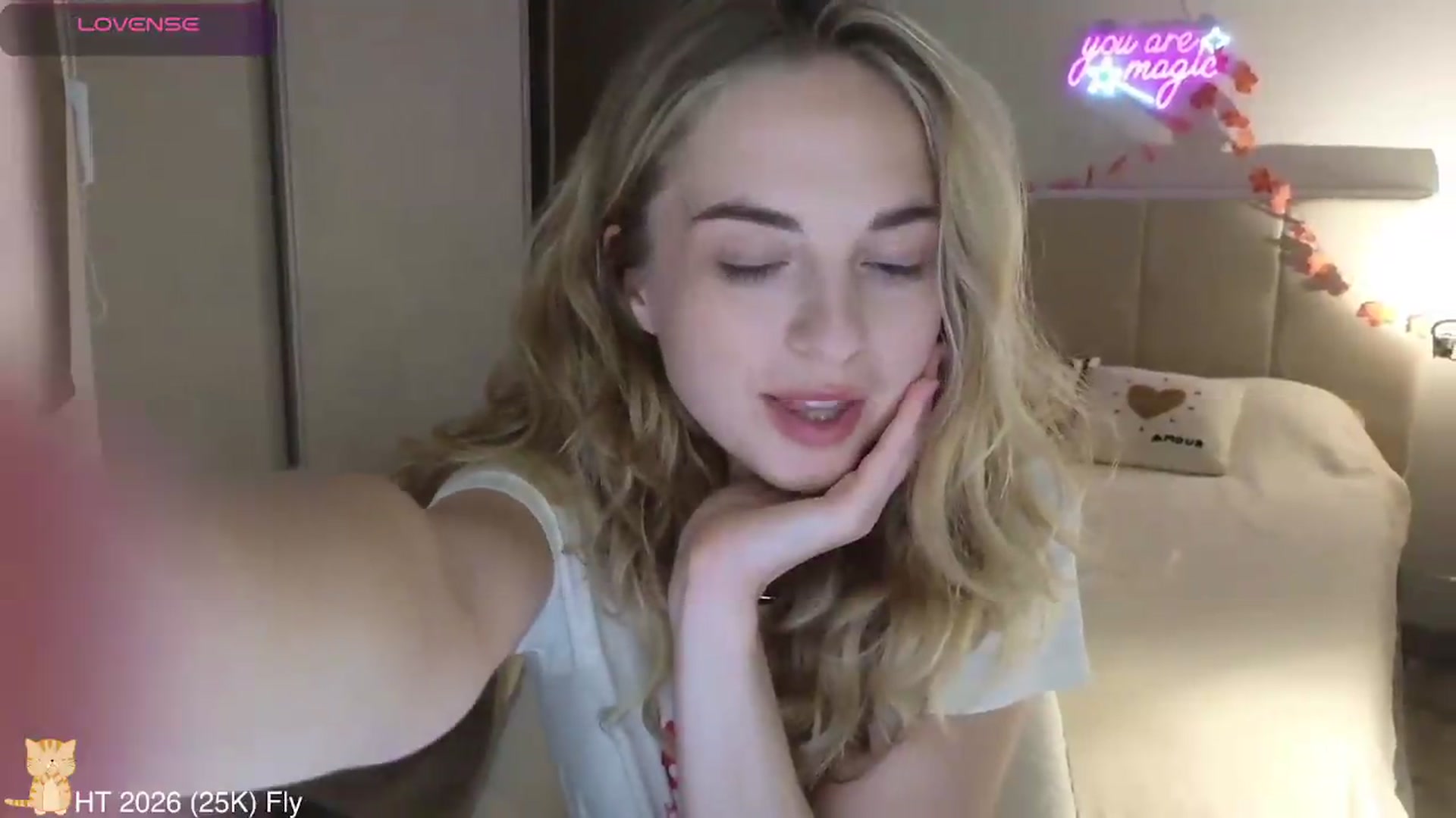Gallery image thumbnail from AlienGirl's myfreecams stream on, 05/05/2026, 20:10 image 10 of 20