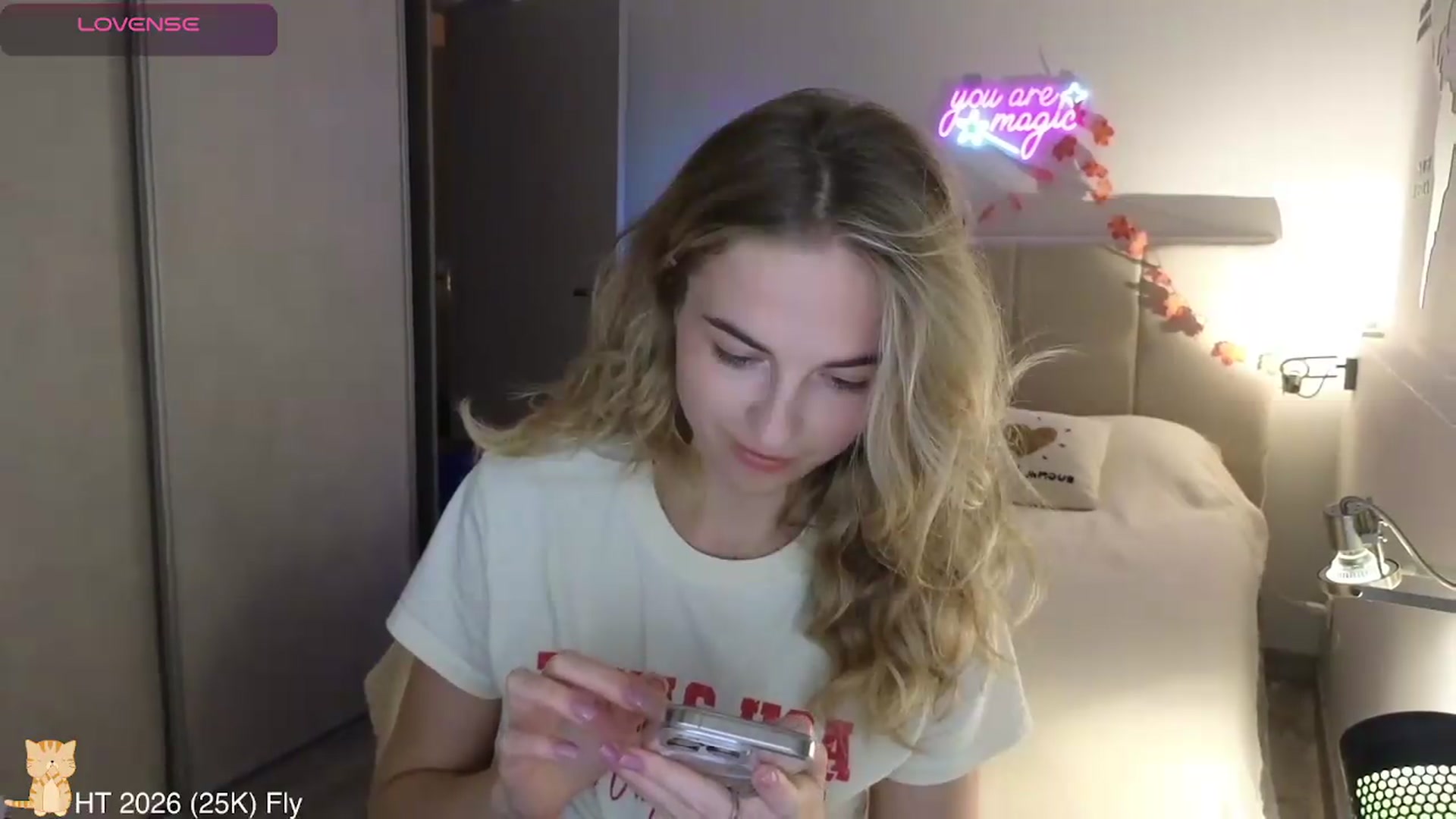 Gallery image thumbnail from AlienGirl's myfreecams stream on, 05/05/2026, 20:10 image 9 of 20