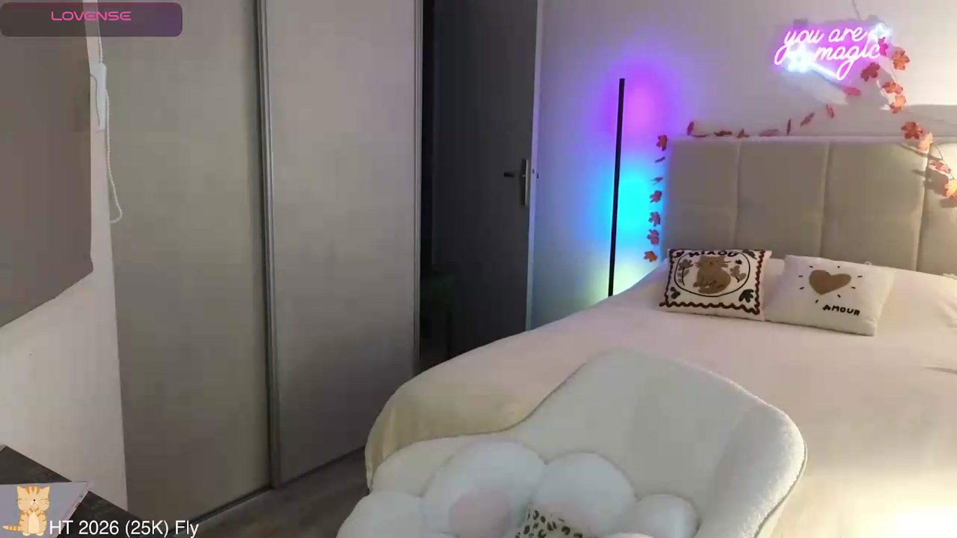 Gallery image thumbnail from AlienGirl's myfreecams stream on, 05/06/2026, 21:31 image 8 of 20