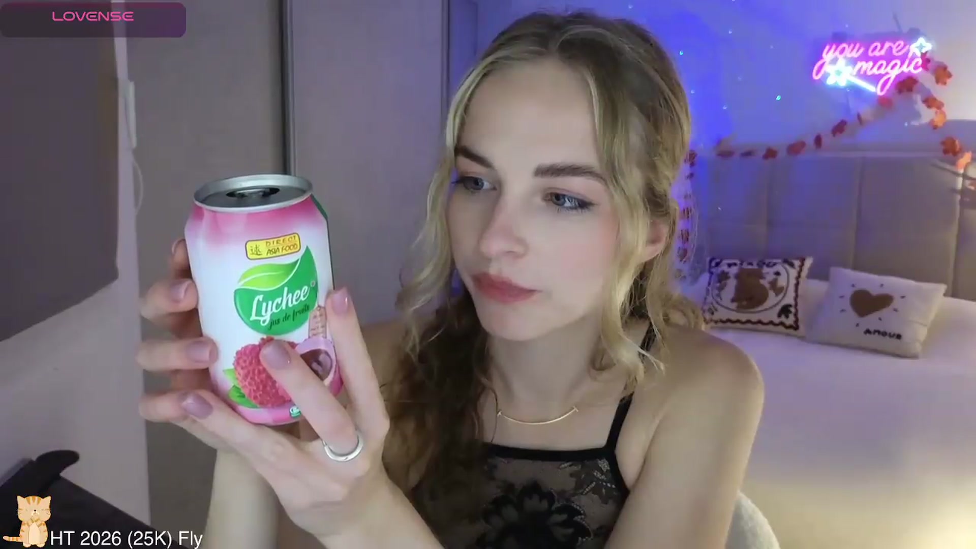 Gallery image thumbnail from AlienGirl's myfreecams stream on, 05/10/2026, 21:39 image 10 of 20