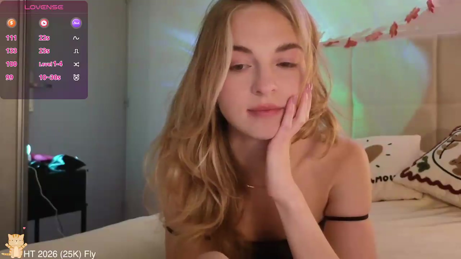Gallery image thumbnail from AlienGirl's myfreecams stream on, 05/18/2026, 13:15 image 6 of 20