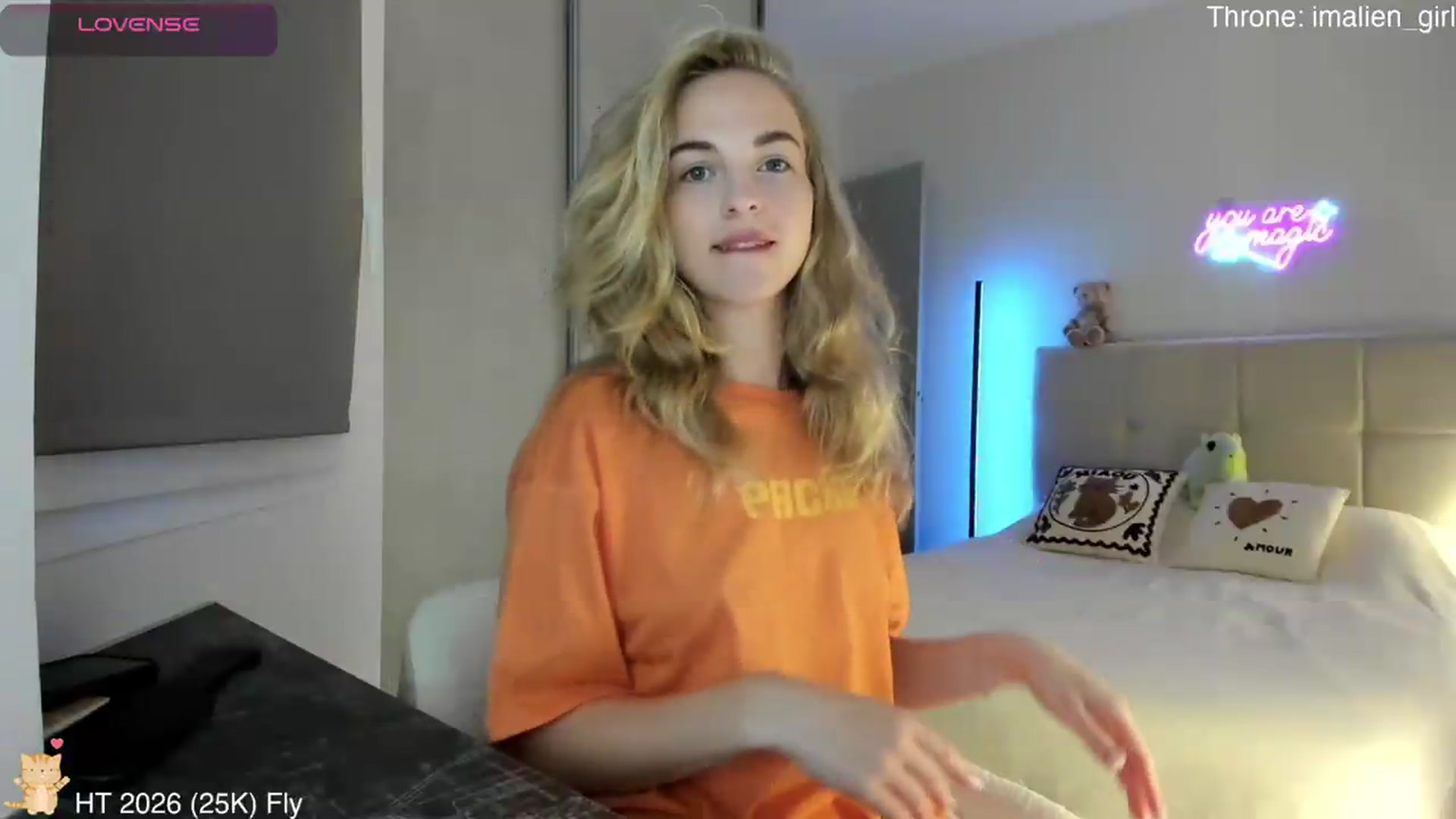 Gallery image thumbnail from AlienGirl's myfreecams stream on, 07/01/2026, 20:47 image 4 of 20