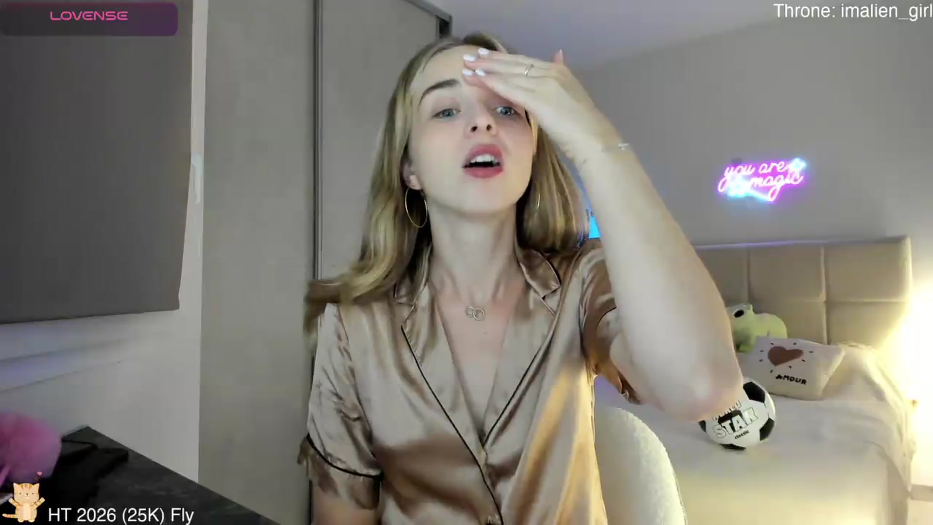 Gallery image thumbnail from AlienGirl's myfreecams stream on, 07/02/2026, 22:05 image 13 of 20