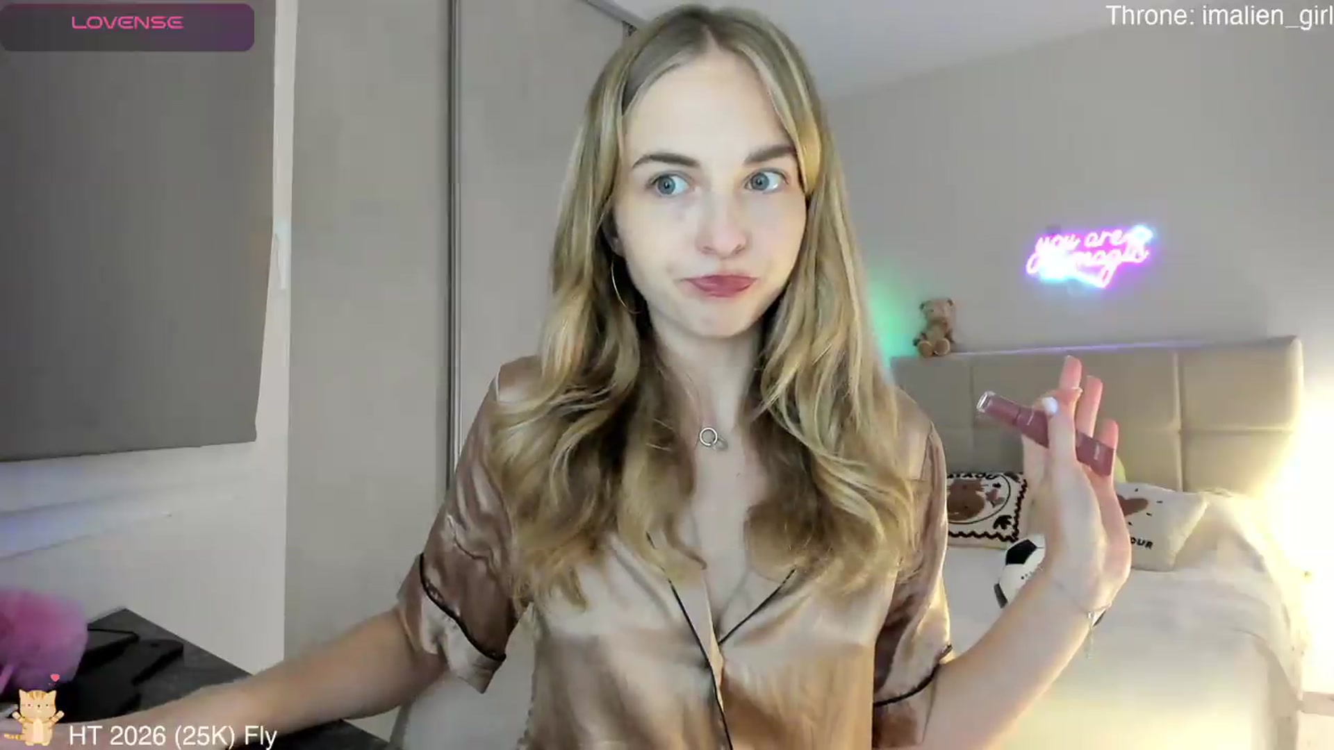 Gallery image thumbnail from AlienGirl's myfreecams stream on, 07/02/2026, 22:05 image 12 of 20