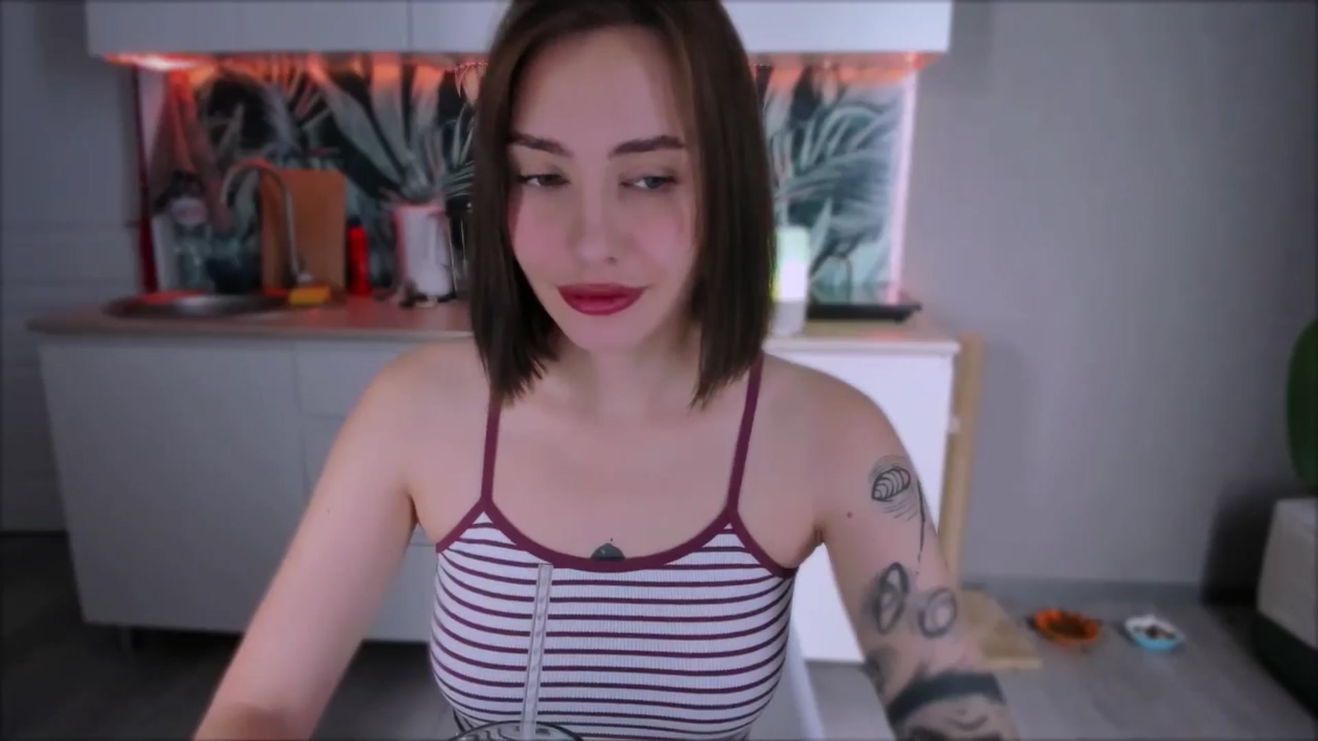 Gallery image thumbnail from Alien_Eva's myfreecams stream on, 08/29/2024, 01:30 image 13 of 20