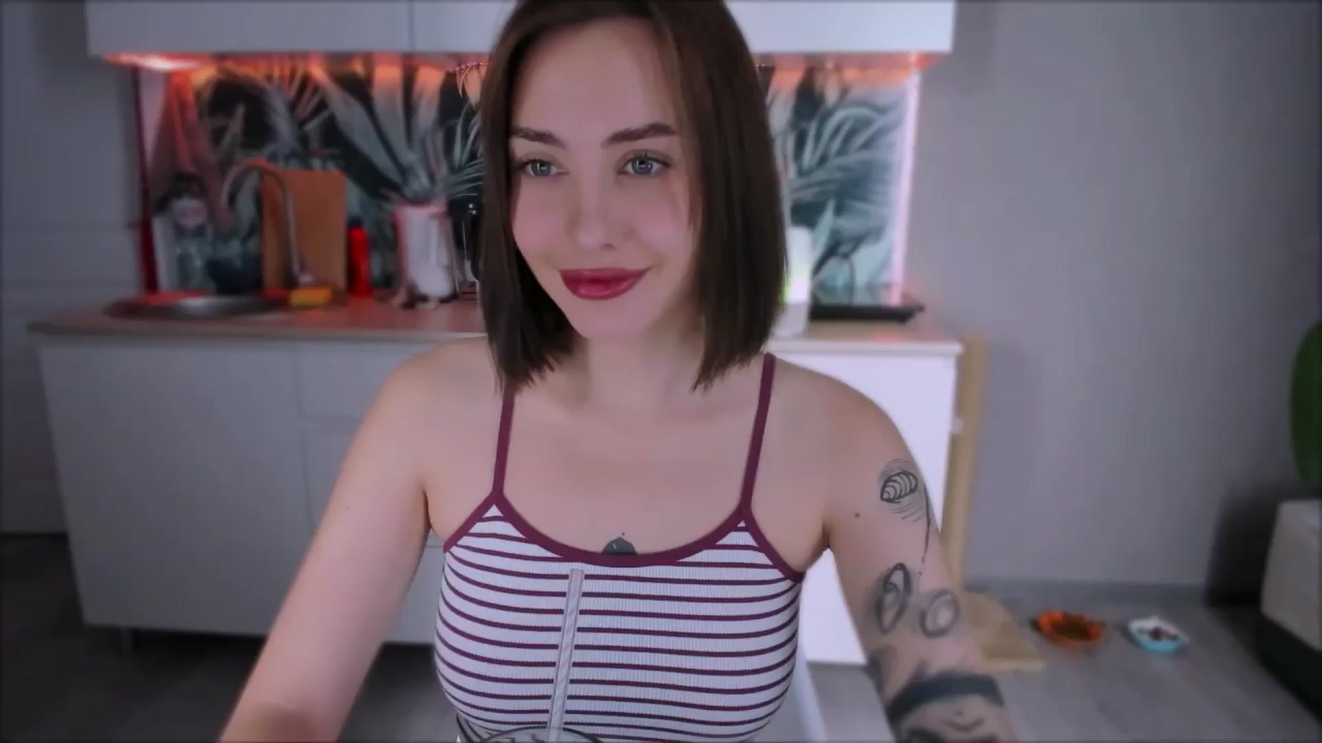 Gallery image thumbnail from Alien_Eva's myfreecams stream on, 08/29/2024, 01:30 image 11 of 20