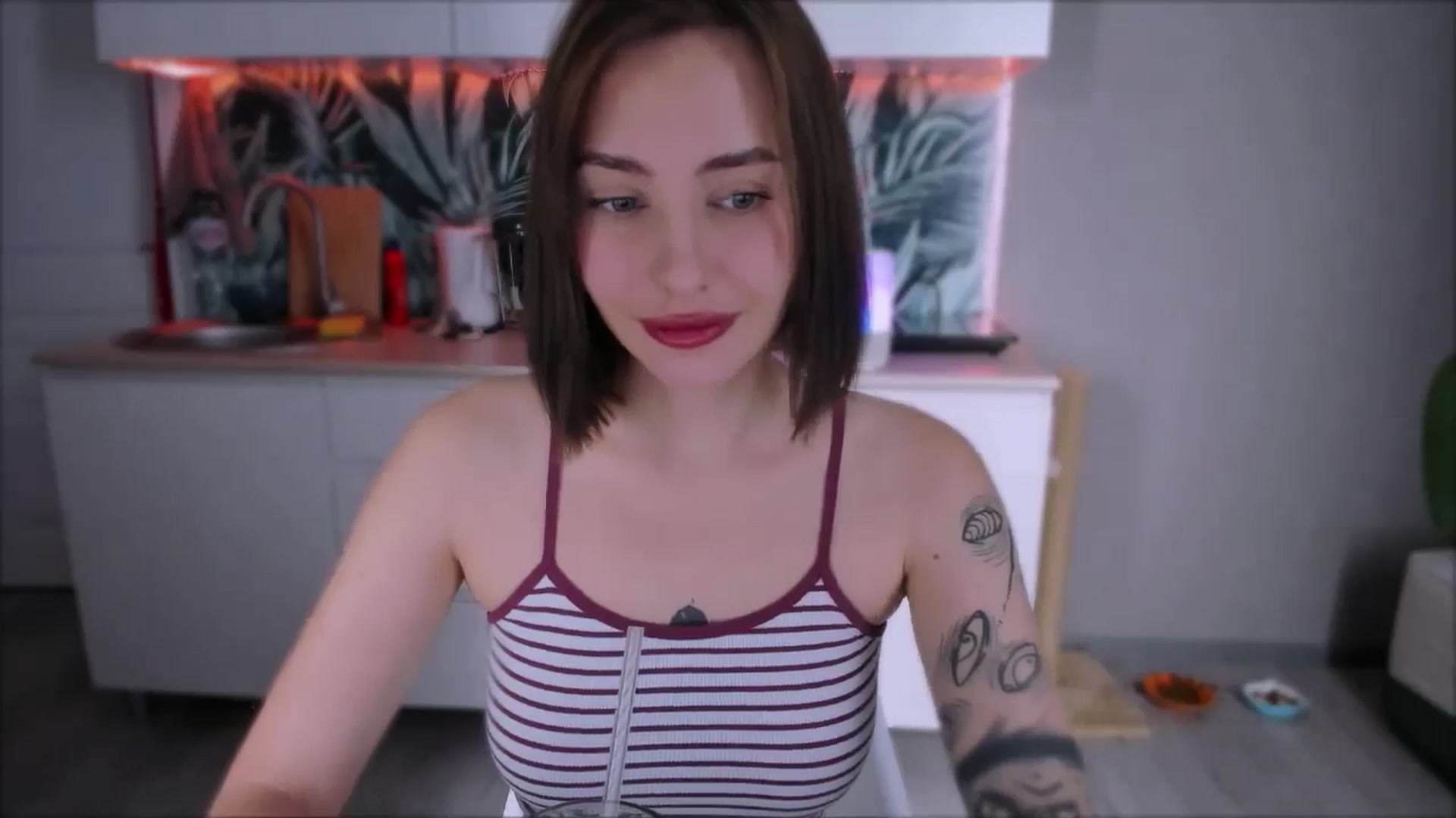 Gallery image thumbnail from Alien_Eva's myfreecams stream on, 08/29/2024, 01:30 image 12 of 20