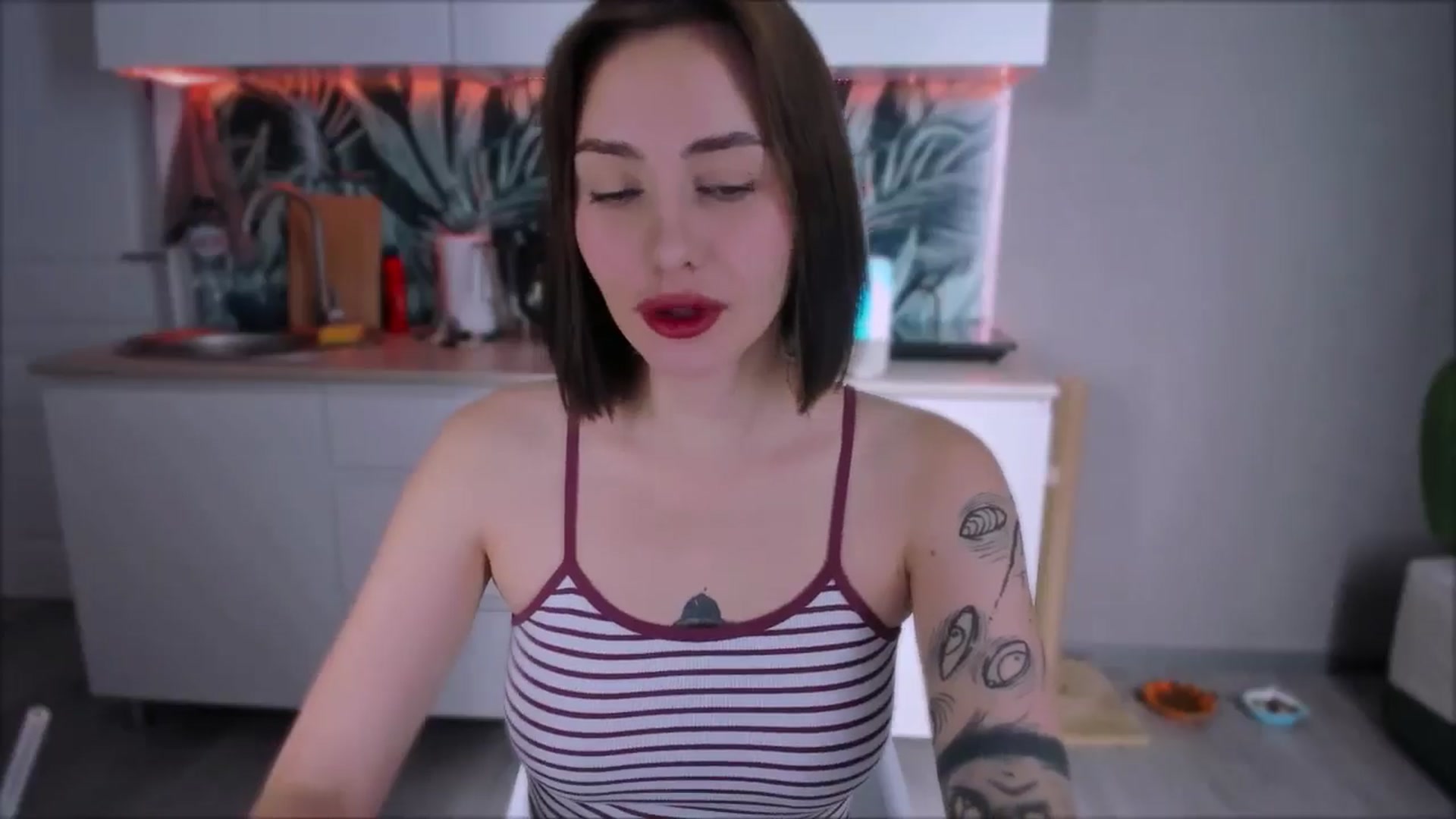 Gallery image thumbnail from Alien_Eva's myfreecams stream on, 08/29/2024, 02:54 image 4 of 20