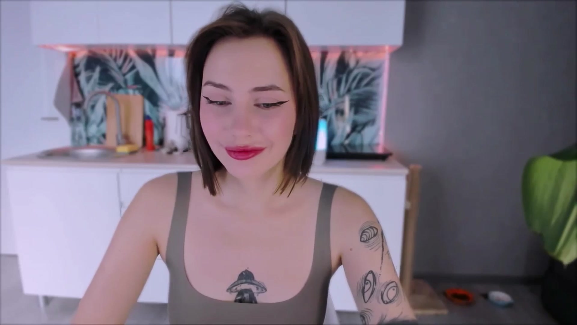 Gallery image thumbnail from Alien_Eva's myfreecams stream on, 08/30/2024, 01:32 image 5 of 20