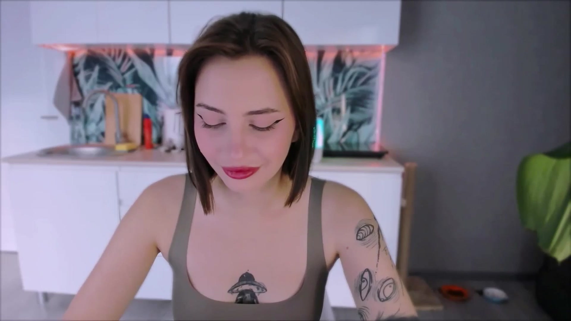 Gallery image thumbnail from Alien_Eva's myfreecams stream on, 08/30/2024, 01:32 image 9 of 20