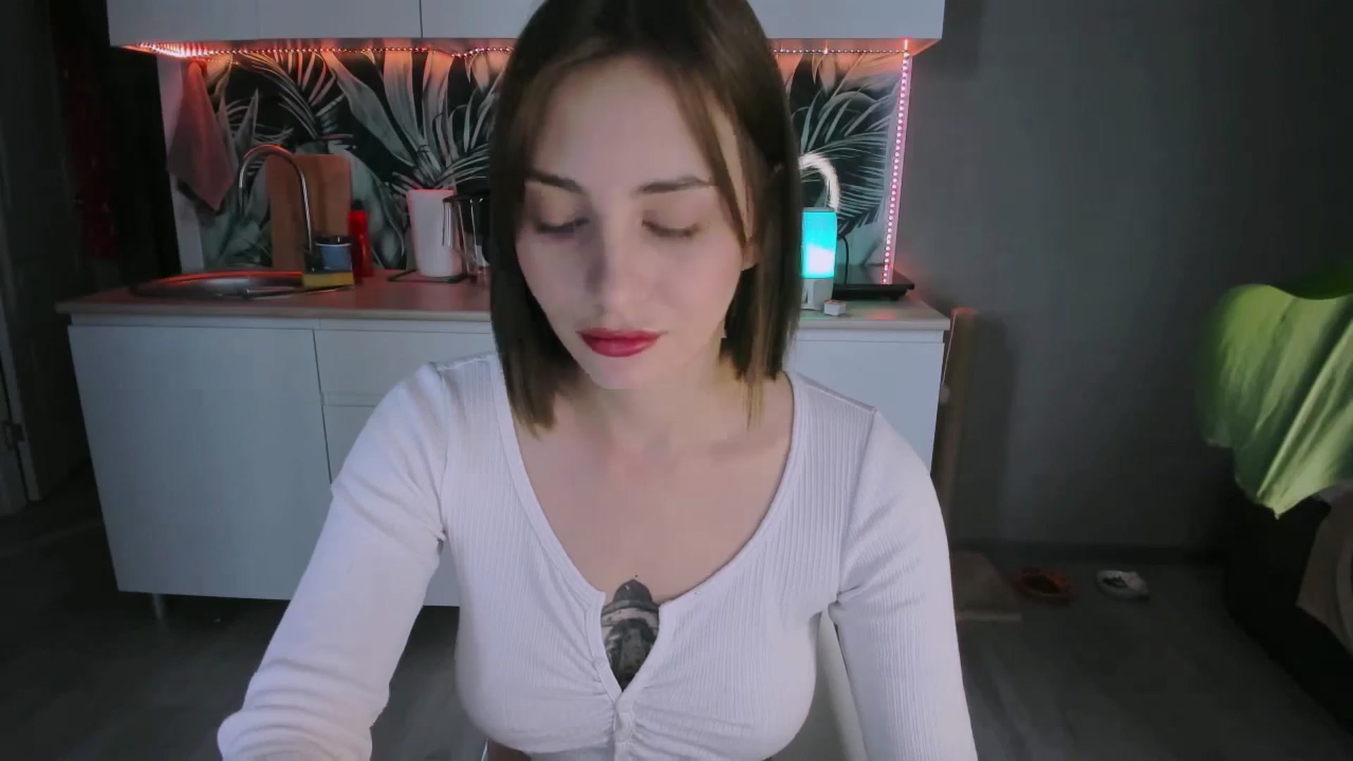 Gallery image thumbnail from Alien_Eva's myfreecams stream on, 09/02/2024, 05:14 image 10 of 20