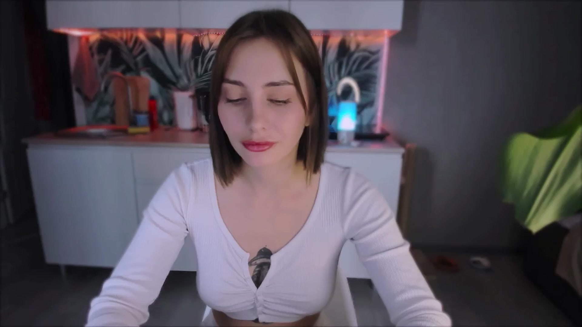 Gallery image thumbnail from Alien_Eva's myfreecams stream on, 09/02/2024, 06:02 image 17 of 20