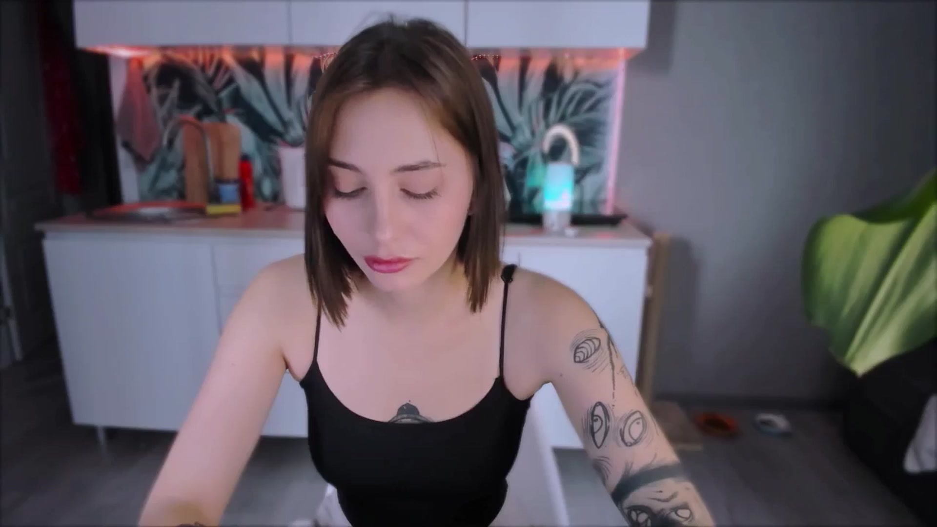 Gallery image thumbnail from Alien_Eva's myfreecams stream on, 09/02/2024, 06:43 image 14 of 20