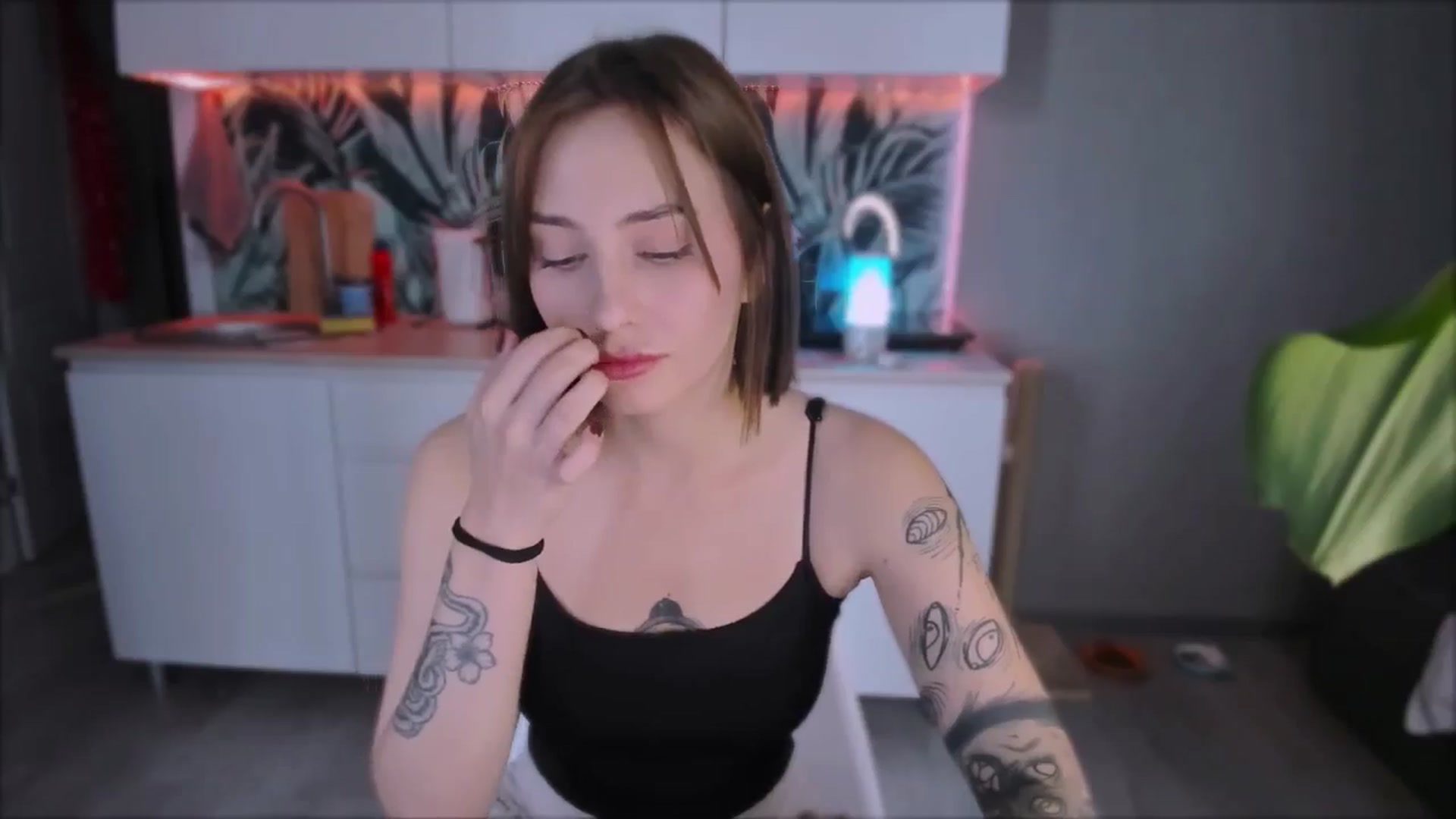 Gallery image thumbnail from Alien_Eva's myfreecams stream on, 09/02/2024, 06:43 image 2 of 20