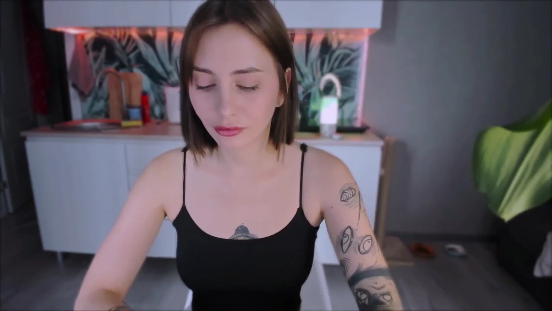 Gallery image thumbnail from Alien_Eva's myfreecams stream on, 09/02/2024, 06:43 image 18 of 20