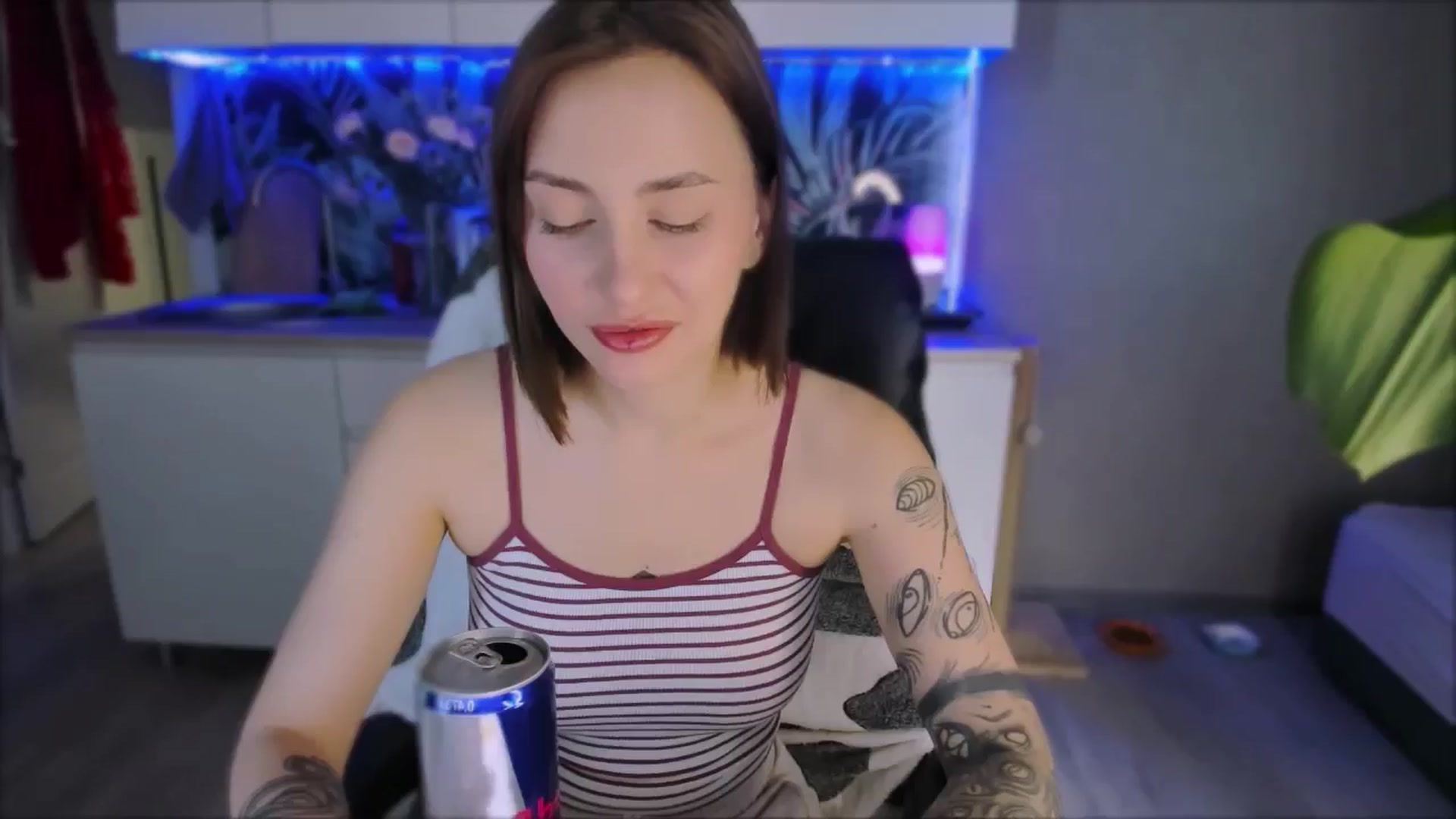 Gallery image thumbnail from Alien_Eva's myfreecams stream on, 09/11/2024, 03:51 image 7 of 20